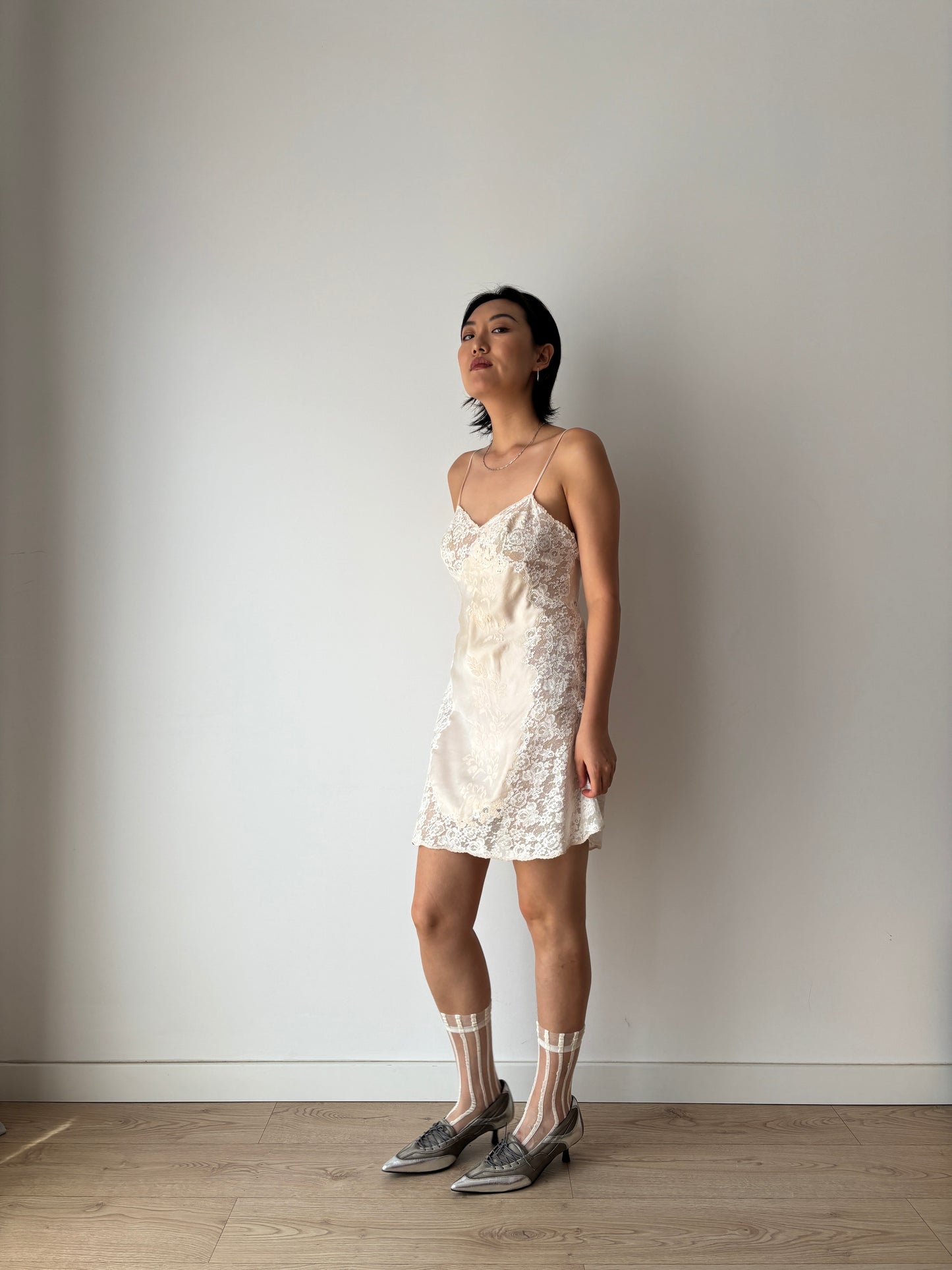 1930s Antique Cream Heavy Lace Embroidered Appliqué Mini Silk Slip dress