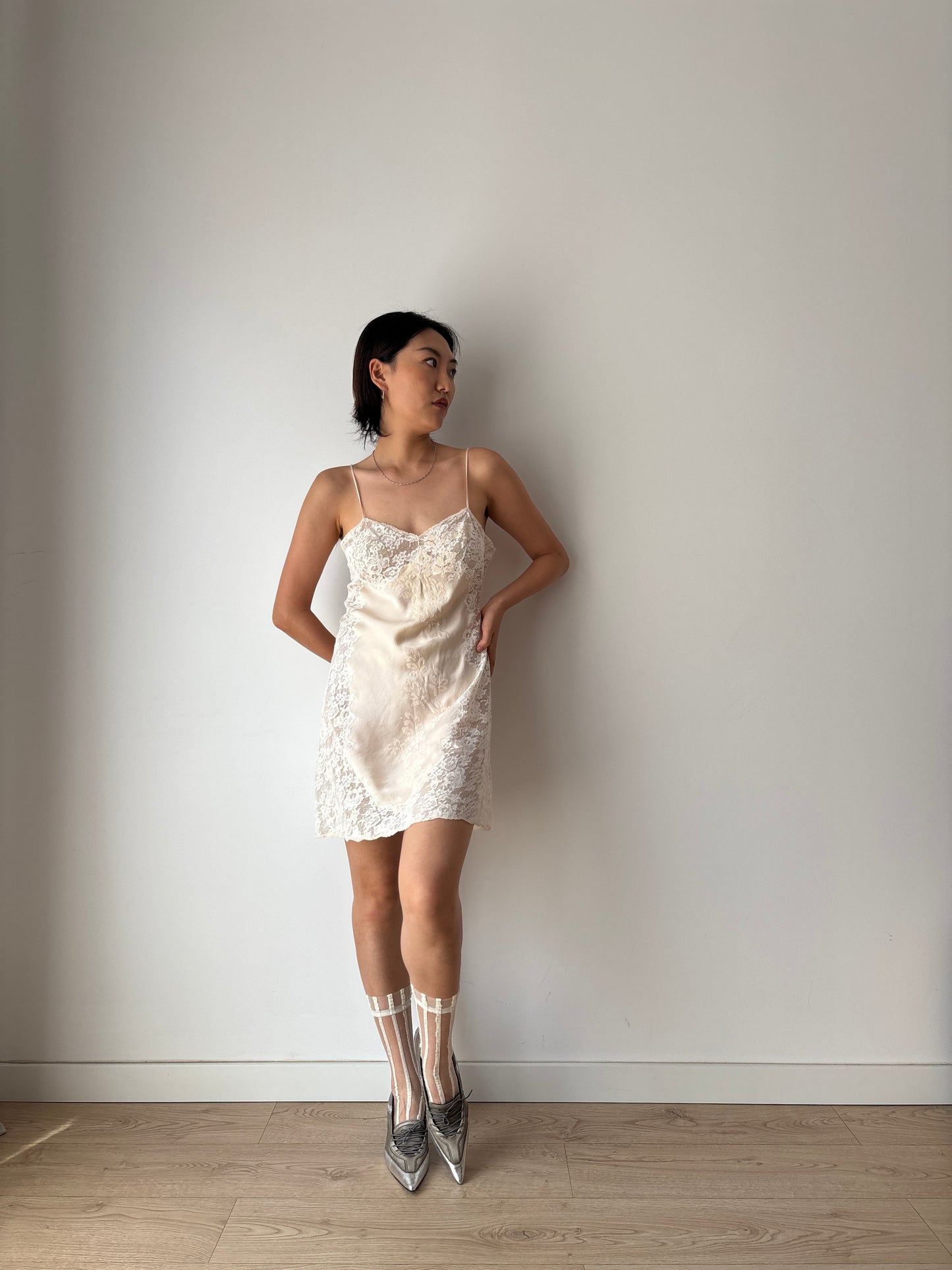 1930s Antique Cream Heavy Lace Embroidered Appliqué Mini Silk Slip dress