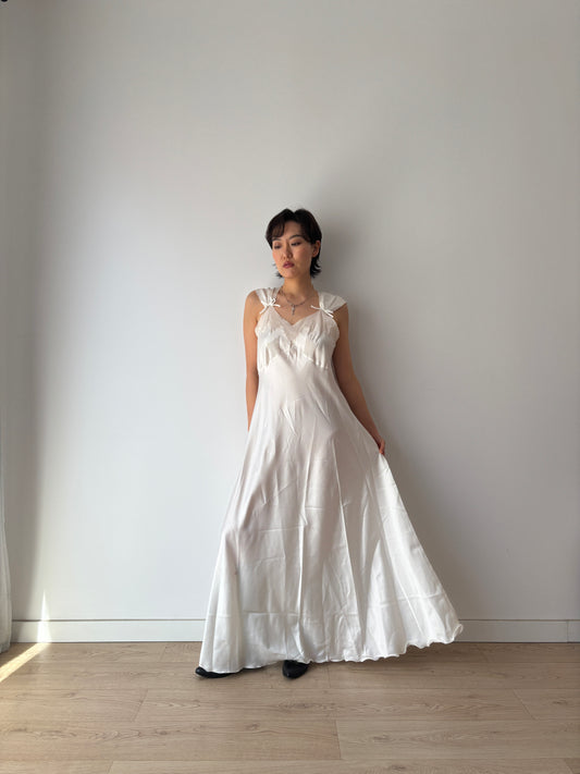 1950s Vintage Embroidered Satin Bridal Nightgown, Wedding dress