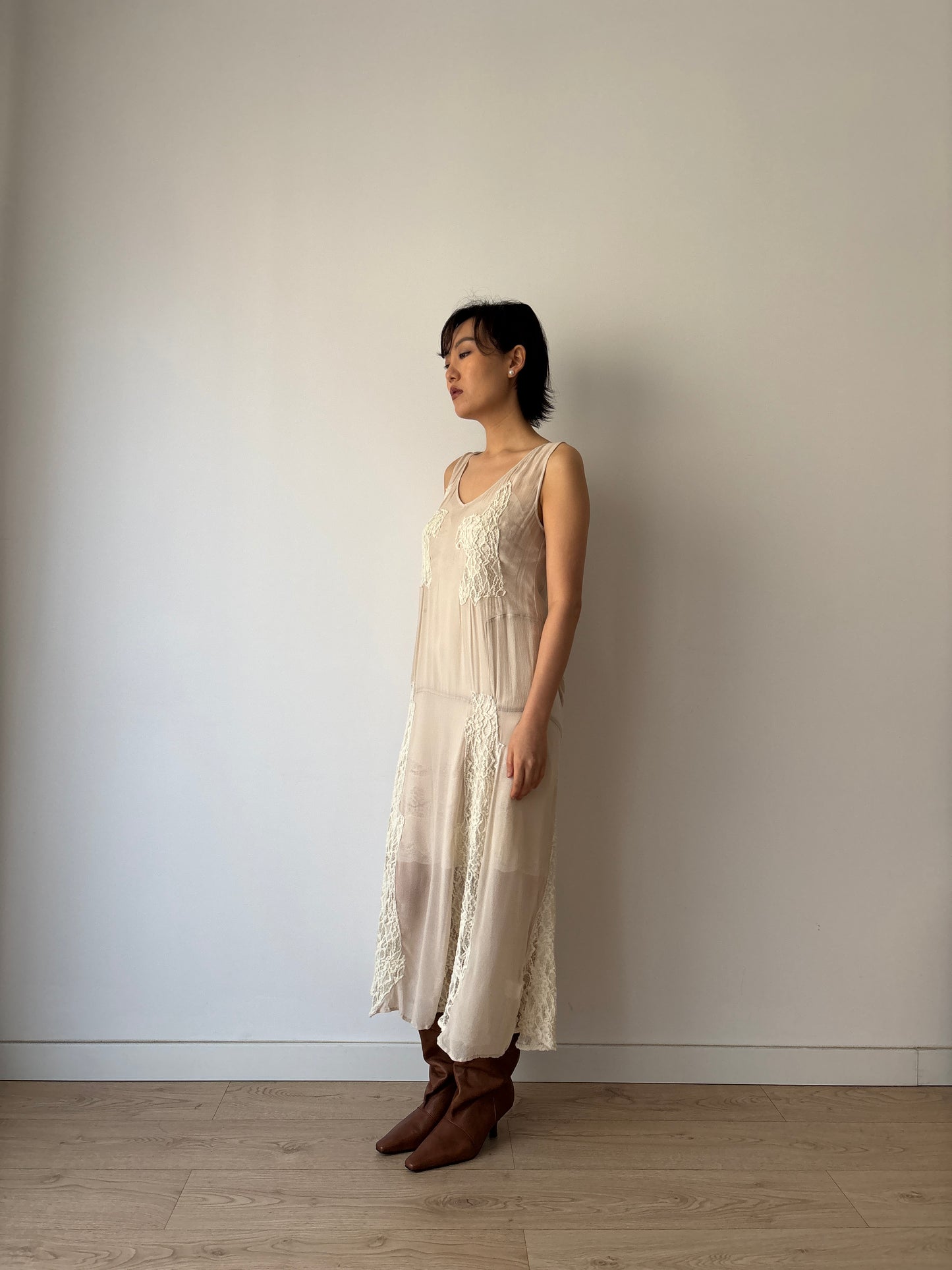 1920s Style White Silk Art Deco Flapper Lace Slip dress