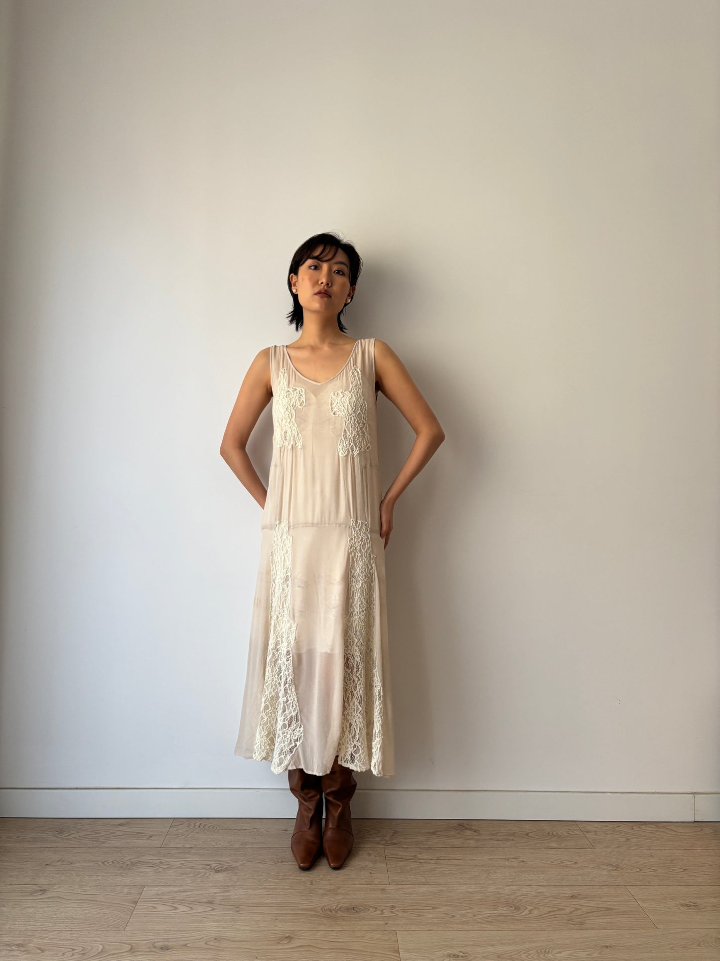 1920s Style White Silk Art Deco Flapper Lace Slip dress