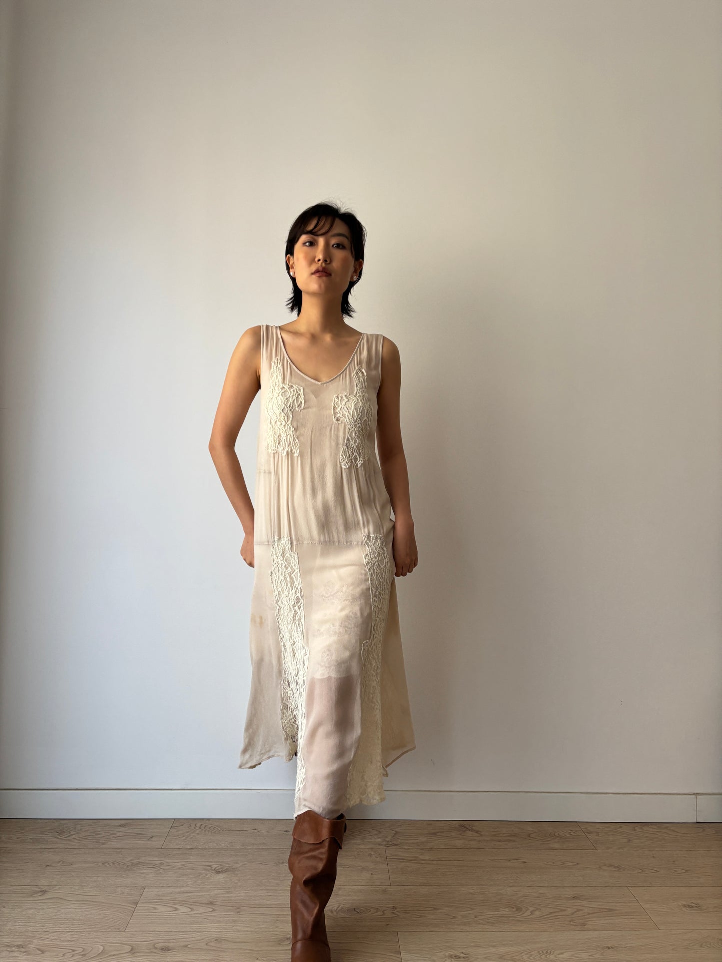 1920s Style White Silk Art Deco Flapper Lace Slip dress