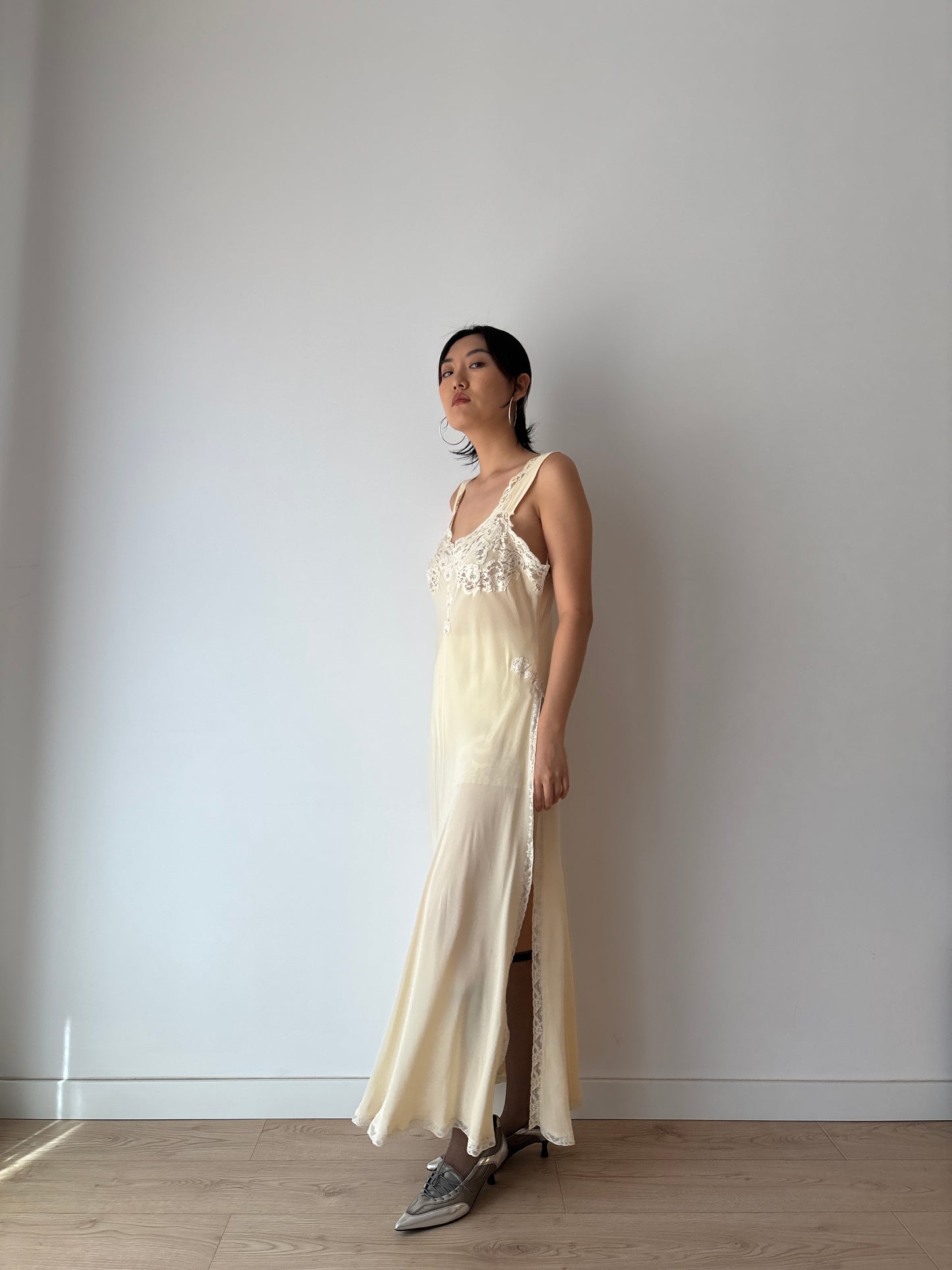 Vintage 90s Y2K romantic side slit cut pure silk beige bridal slip maxi dress