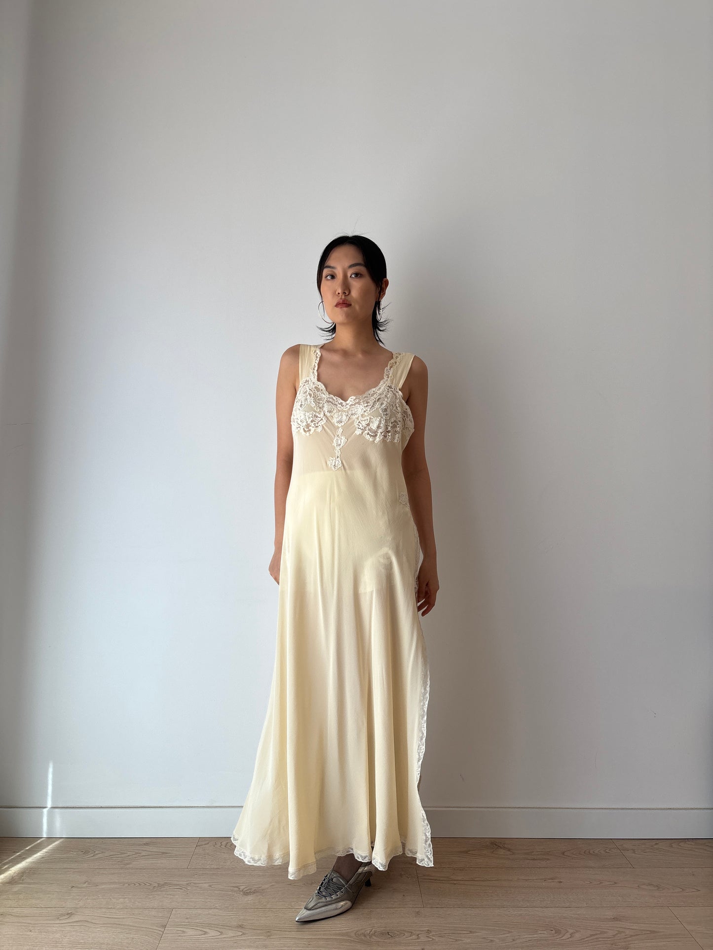 Vintage 90s Y2K romantic side slit cut pure silk beige bridal slip maxi dress