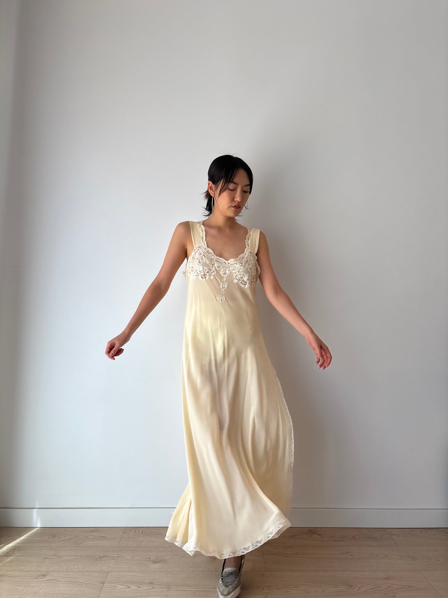 Vintage 90s Y2K romantic side slit cut pure silk beige bridal slip maxi dress