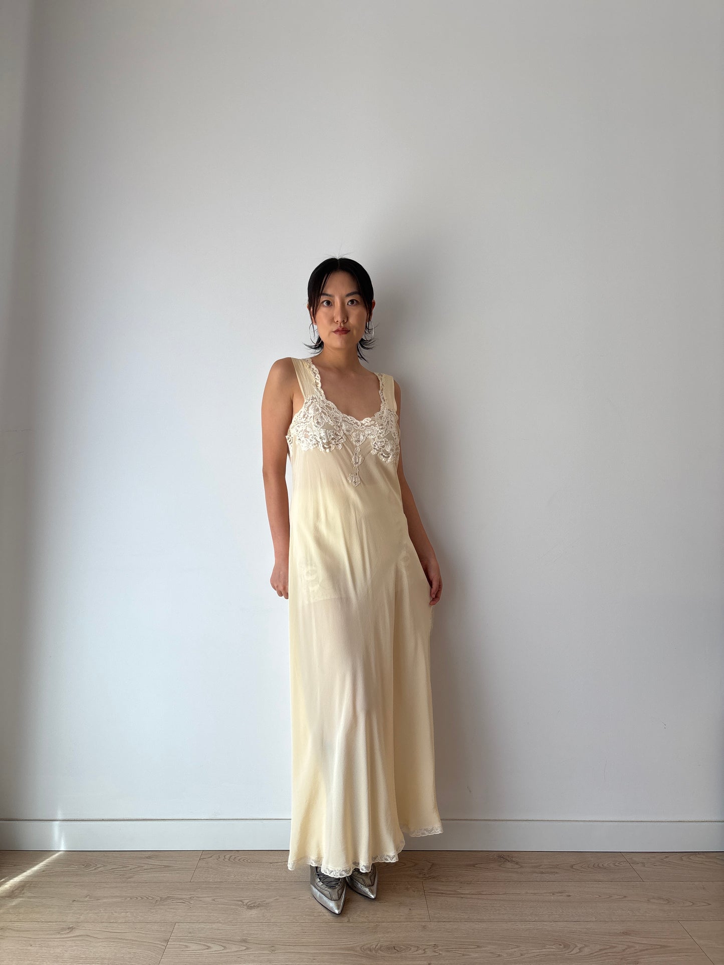 Vintage 90s Y2K romantic side slit cut pure silk beige bridal slip maxi dress