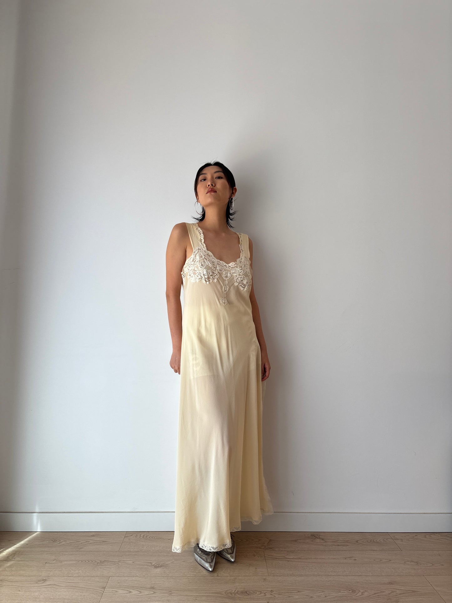 Vintage 90s Y2K romantic side slit cut pure silk beige bridal slip maxi dress