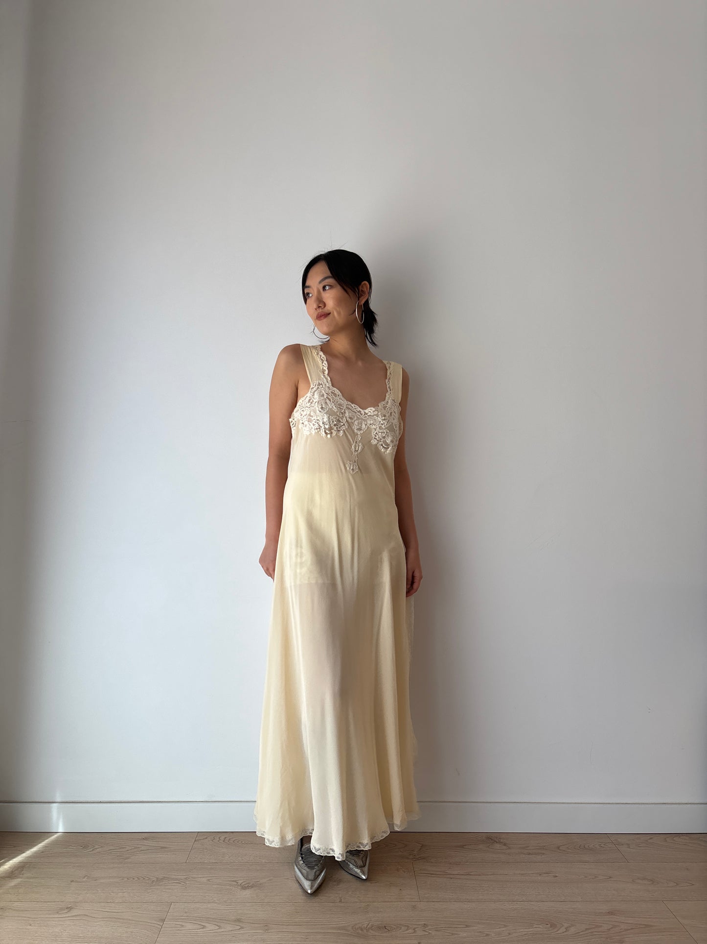 Vintage 90s Y2K romantic side slit cut pure silk beige bridal slip maxi dress