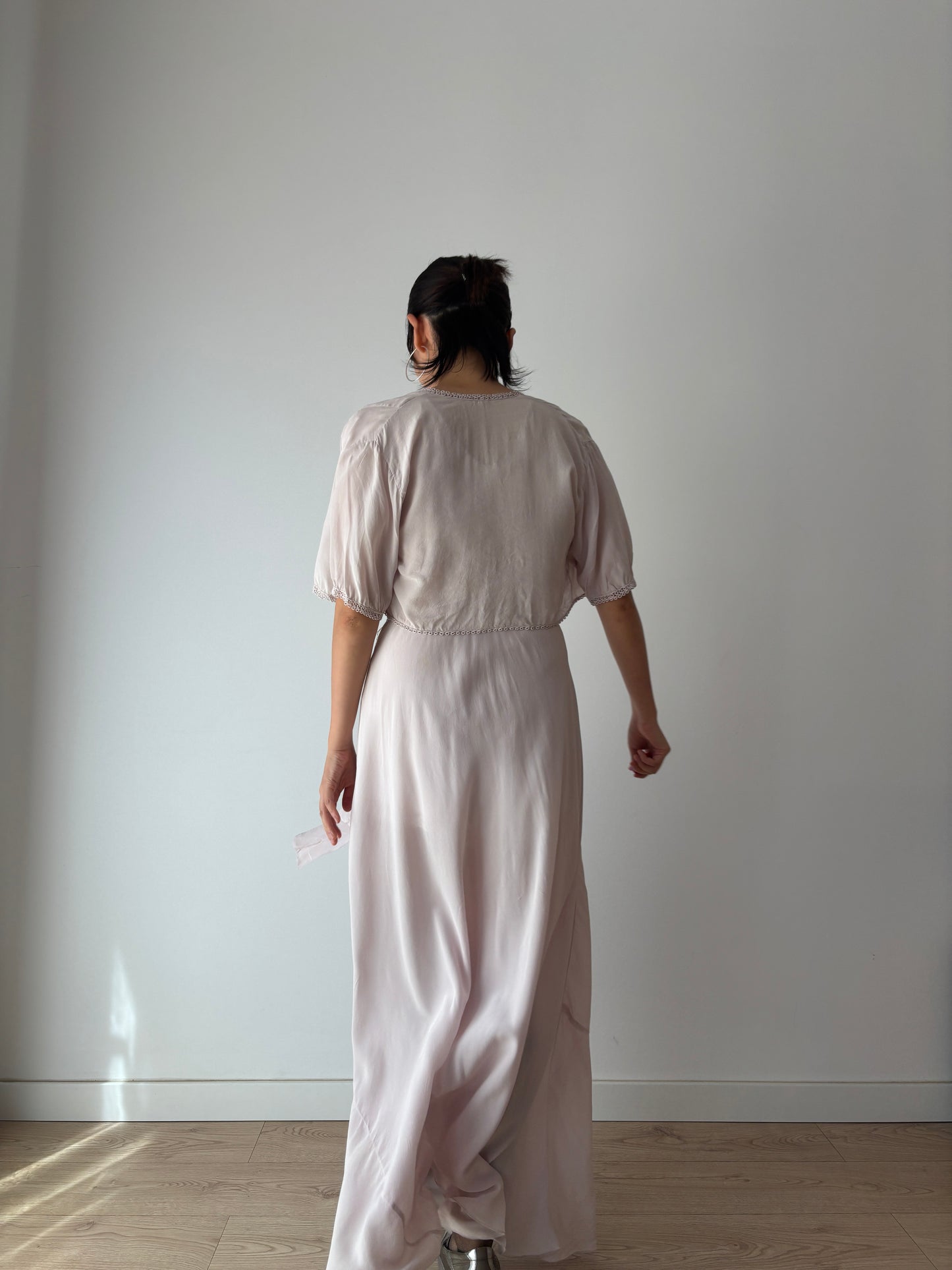 Rare 1930s Lilac Silk Chiffon Nightgown Bias Cut 2 Piece Set / Bed Jacket and Slip Dress Lingerie French Romantic Hollow Lace Peignoir Set