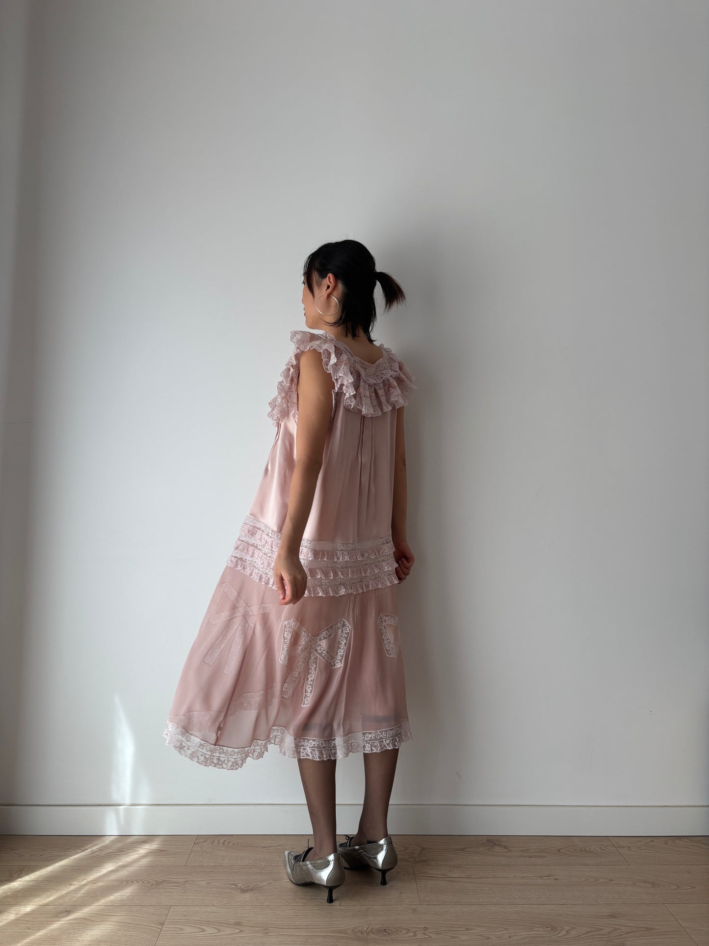 Vintage Purple Pure Silk Heavy Lace Bow Embroidery Lingerie Dress, French Lace Floral Antique Romantic Style Peignoir Made In Italy