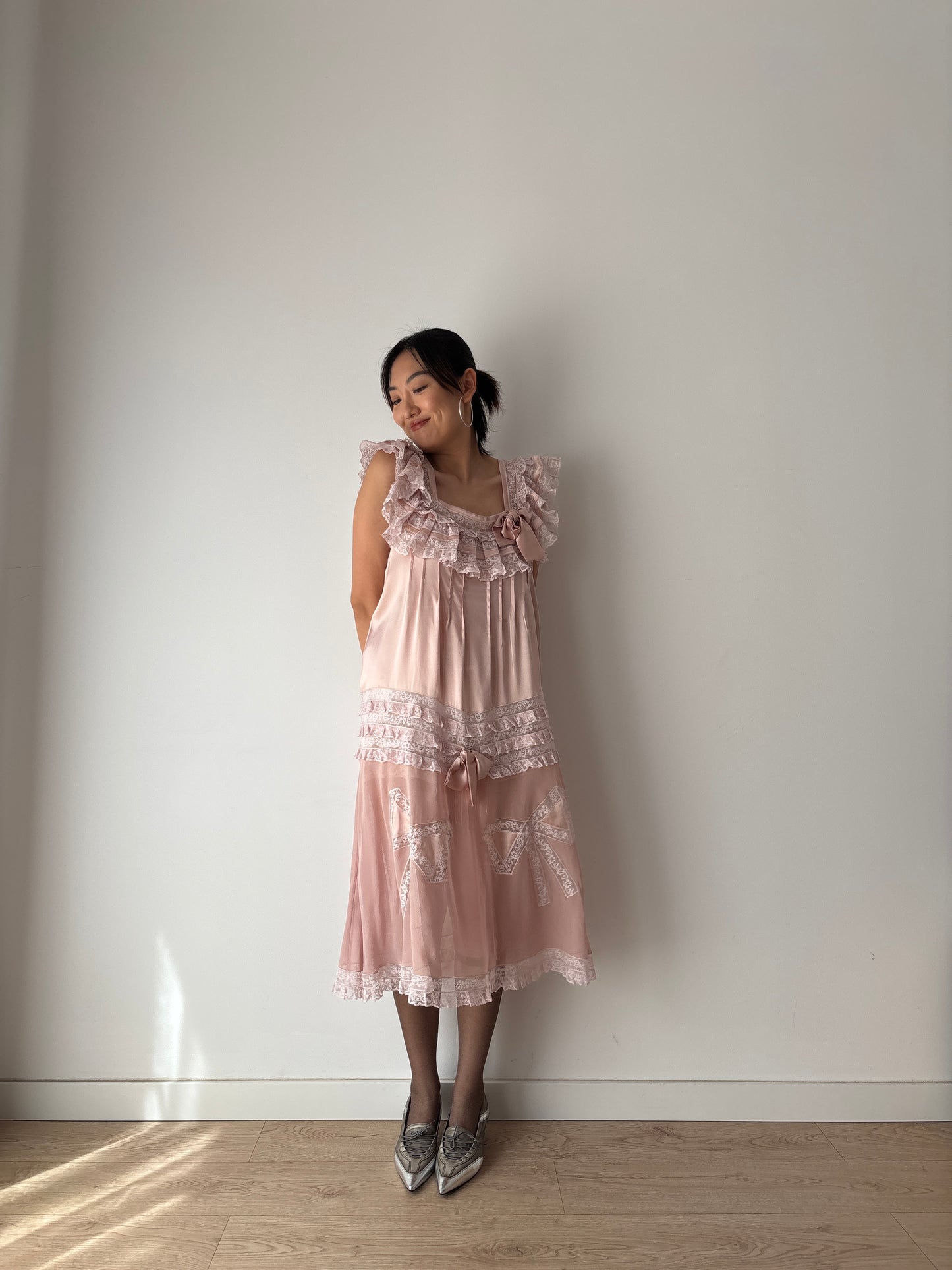 Vintage Purple Pure Silk Heavy Lace Bow Embroidery Lingerie Dress, French Lace Floral Antique Romantic Style Peignoir Made In Italy