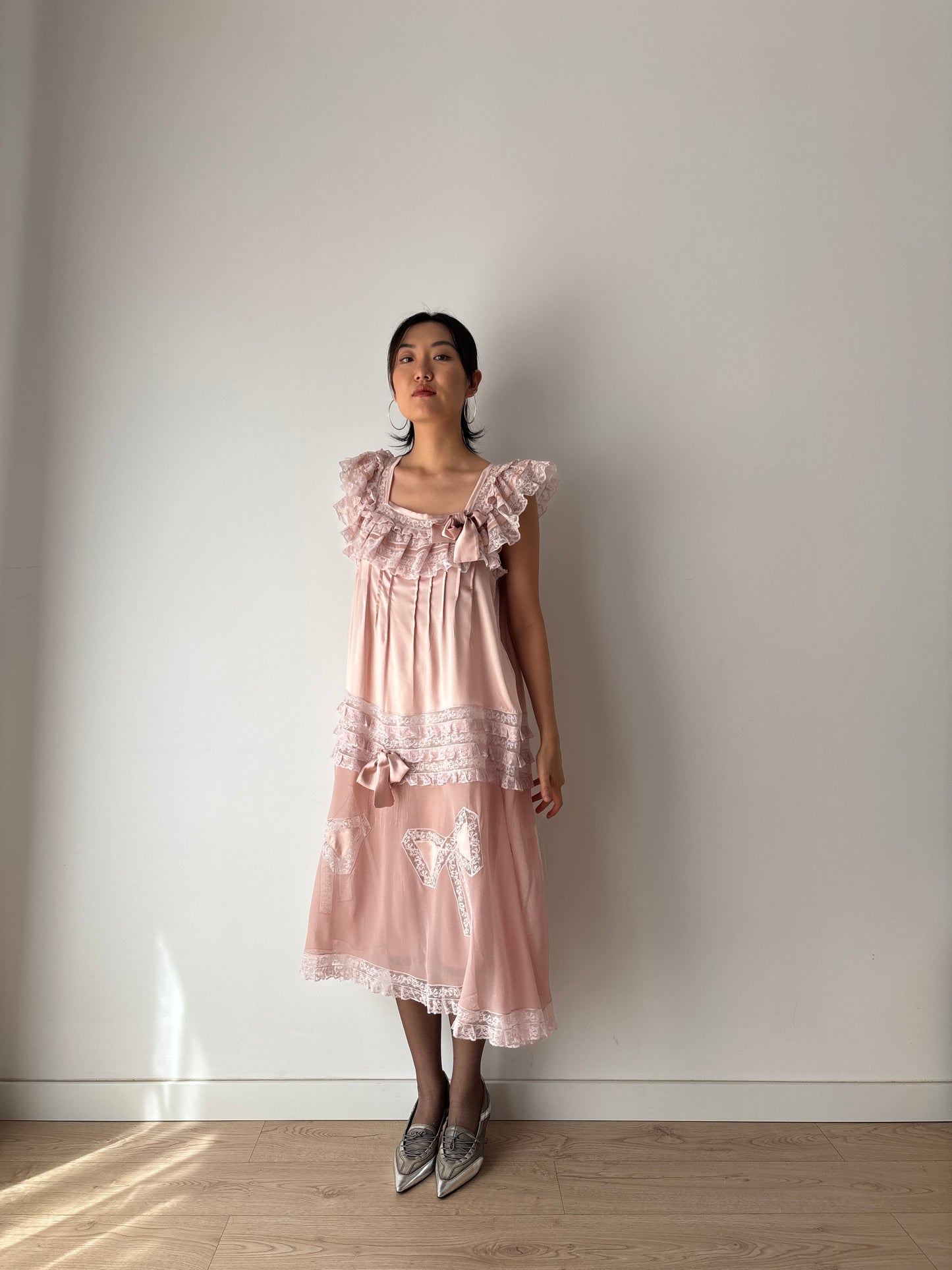 Vintage Purple Pure Silk Heavy Lace Bow Embroidery Lingerie Dress, French Lace Floral Antique Romantic Style Peignoir Made In Italy