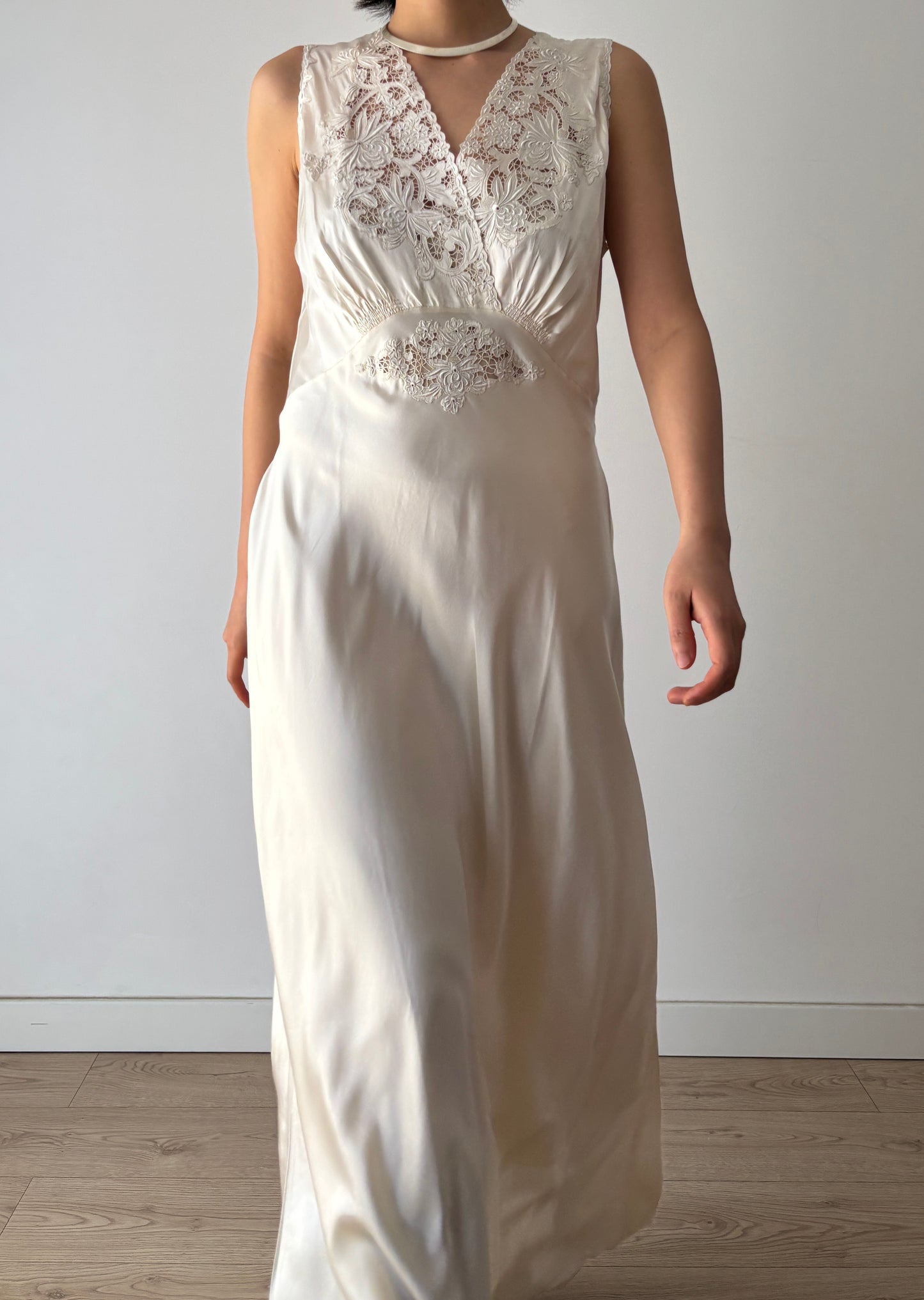 1930s Ivory Silk Satin Nightgown