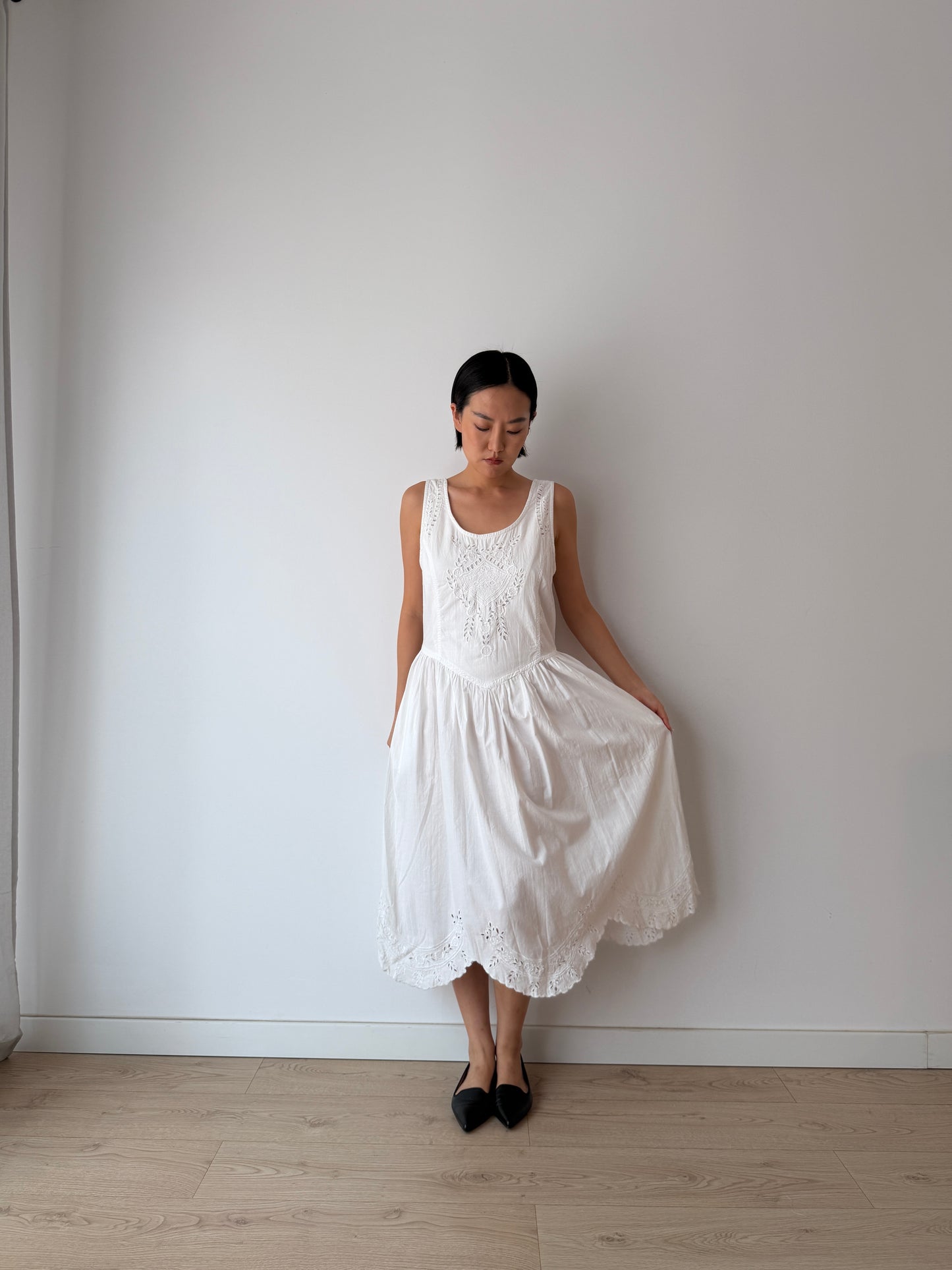 Vintage White Cotton Lace Embroidered Summer dress With Backless Bow