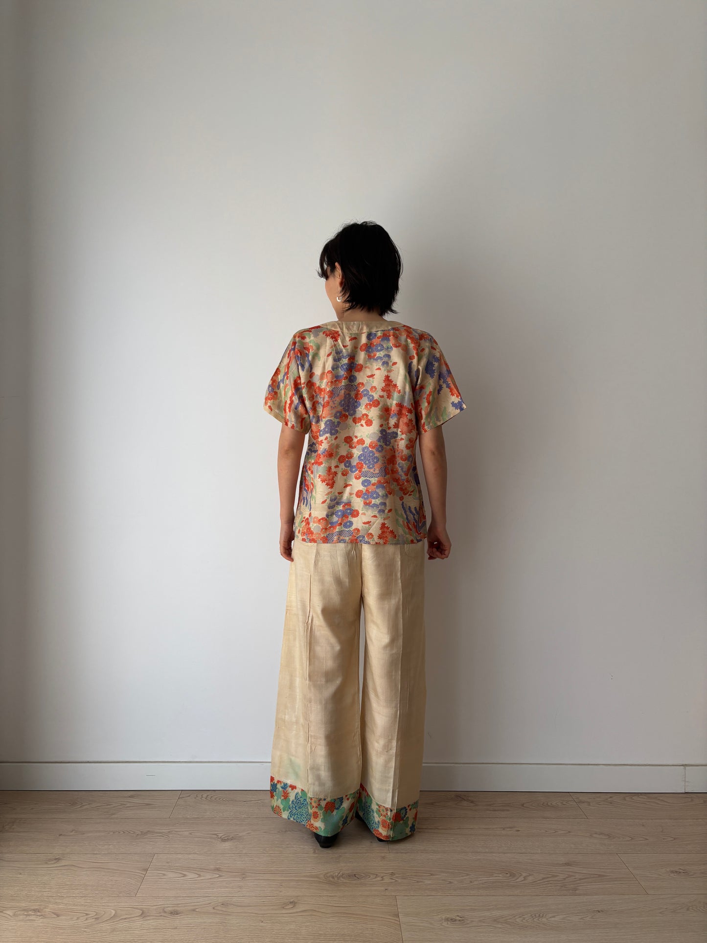 Rare 1920s 1930s Japanese Hand-Floral Painted Pure Silk Kimono Pajama 2-piece Set, Art Deco Romantic Top & Pants