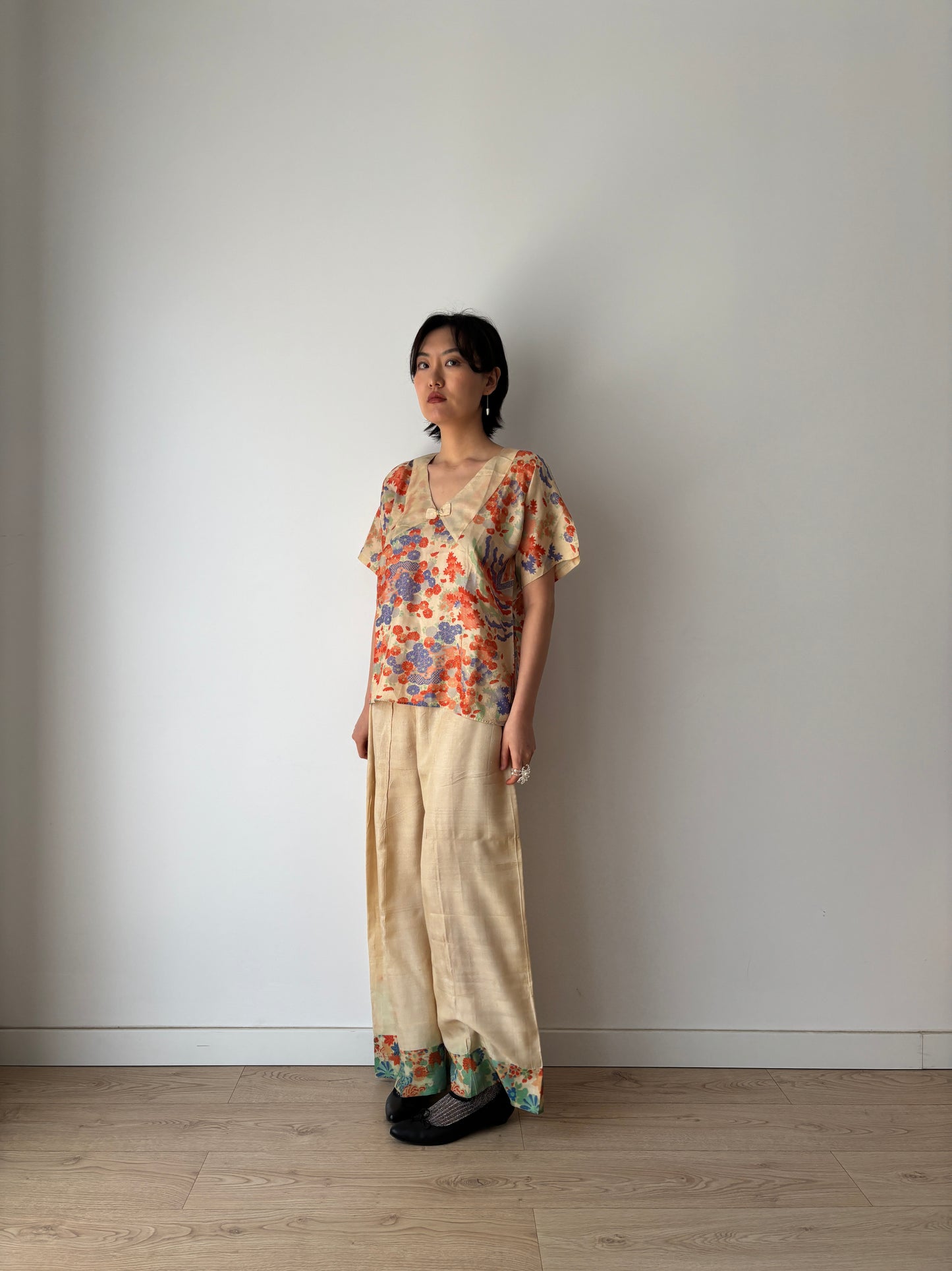Rare 1920s 1930s Japanese Hand-Floral Painted Pure Silk Kimono Pajama 2-piece Set, Art Deco Romantic Top & Pants