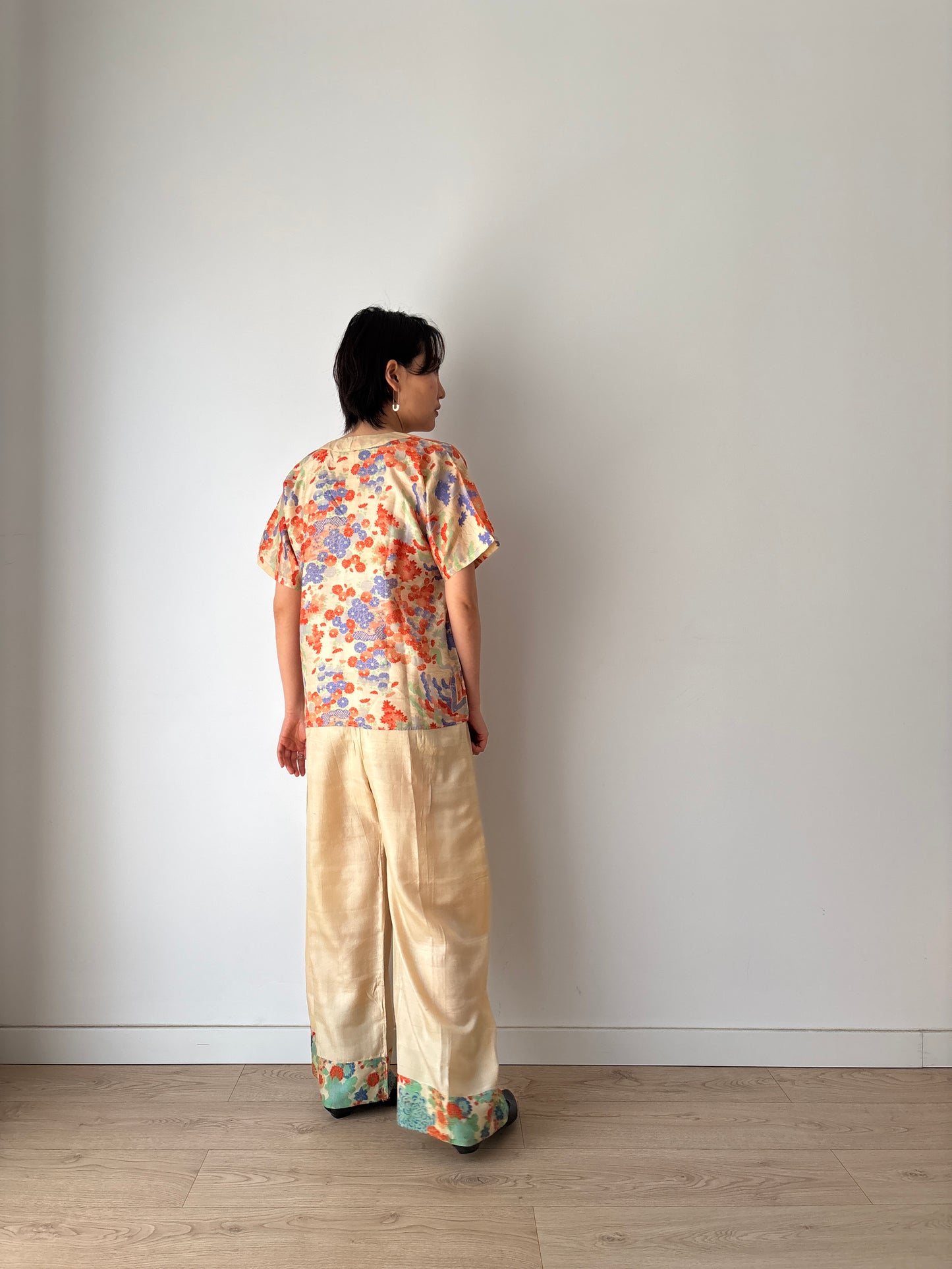 Rare 1920s 1930s Japanese Hand-Floral Painted Pure Silk Kimono Pajama 2-piece Set, Art Deco Romantic Top & Pants