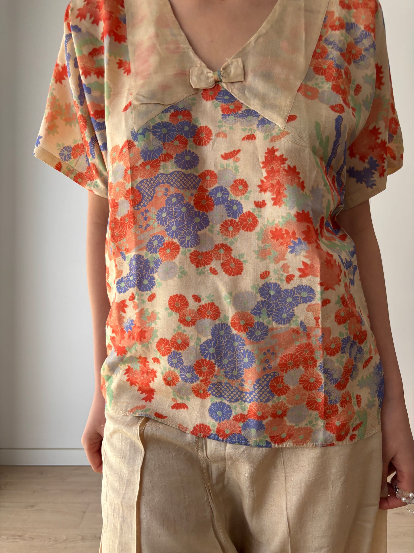 Rare 1920s 1930s Japanese Hand-Floral Painted Pure Silk Kimono Pajama 2-piece Set, Art Deco Romantic Top & Pants