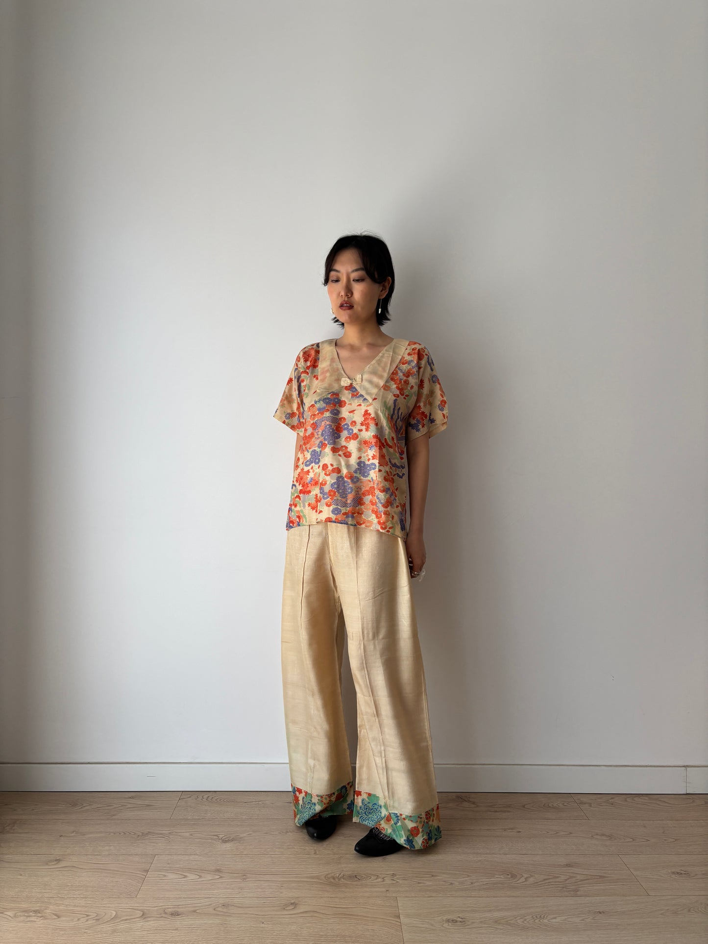 Rare 1920s 1930s Japanese Hand-Floral Painted Pure Silk Kimono Pajama 2-piece Set, Art Deco Romantic Top & Pants