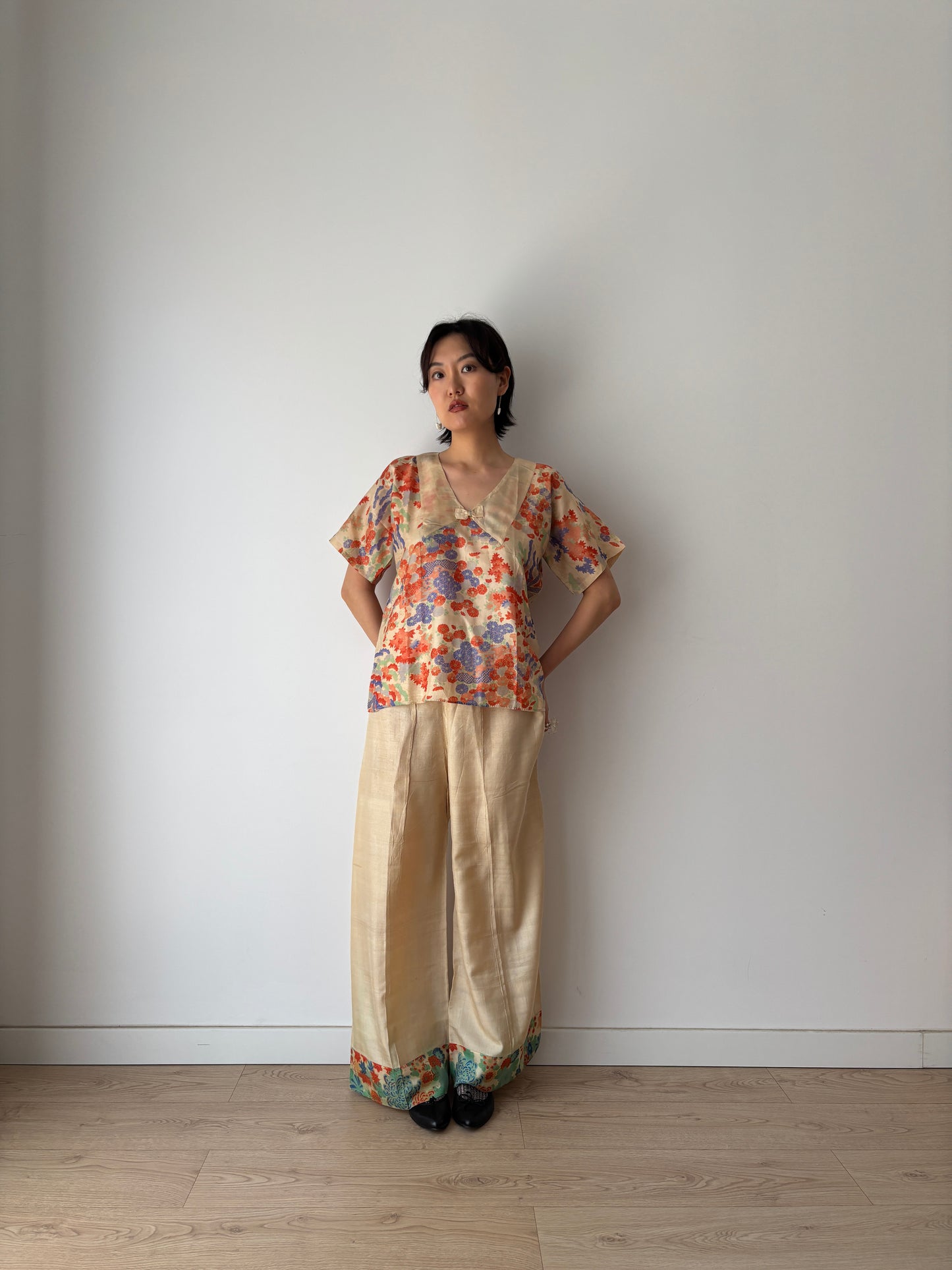 Rare 1920s 1930s Japanese Hand-Floral Painted Pure Silk Kimono Pajama 2-piece Set, Art Deco Romantic Top & Pants
