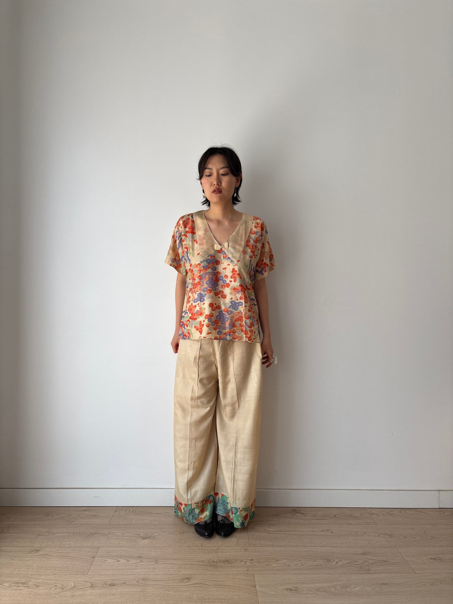 Rare 1920s 1930s Japanese Hand-Floral Painted Pure Silk Kimono Pajama 2-piece Set, Art Deco Romantic Top & Pants