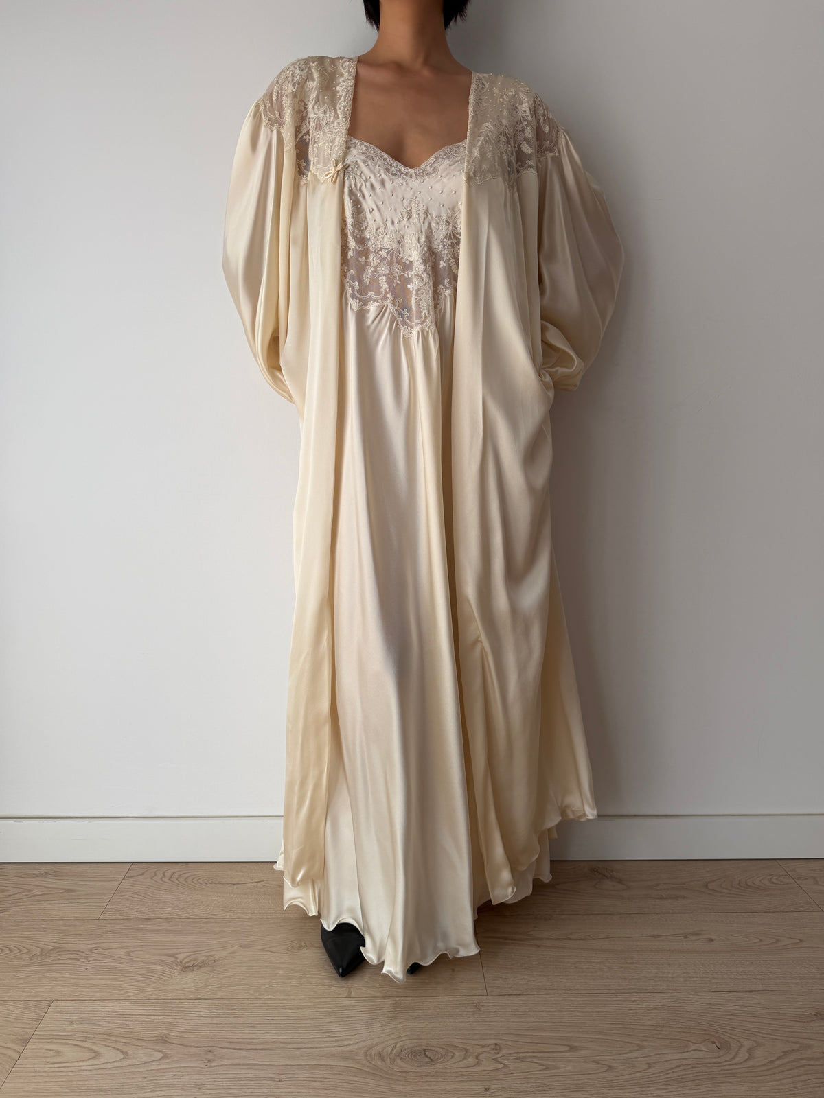 Rare Vintage Florentine Pure Silk Nightgown & Robe Set