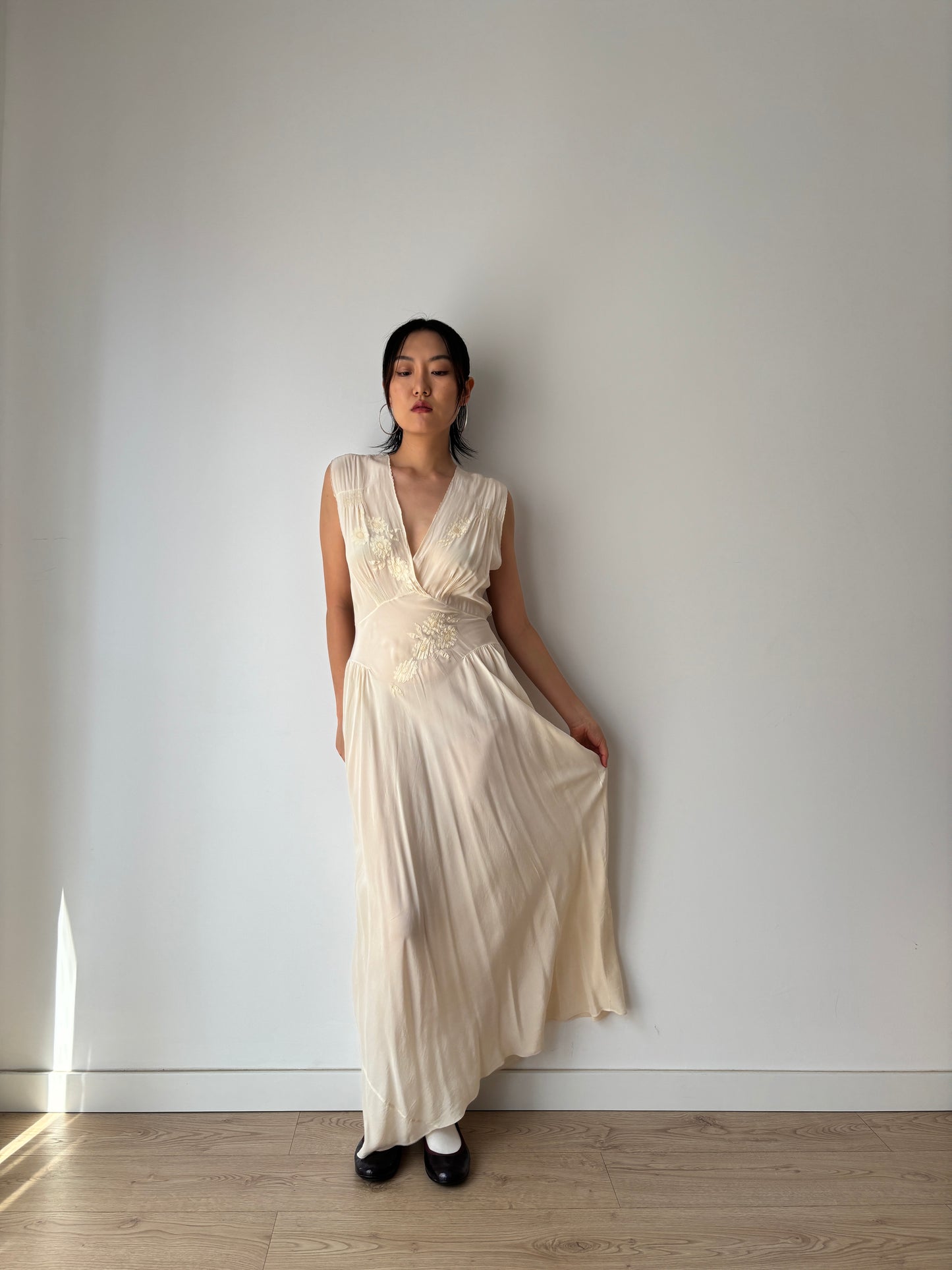 1930s Antique Bridal Lace Bias Cut Negligee Silk Floral Appliqué Dress