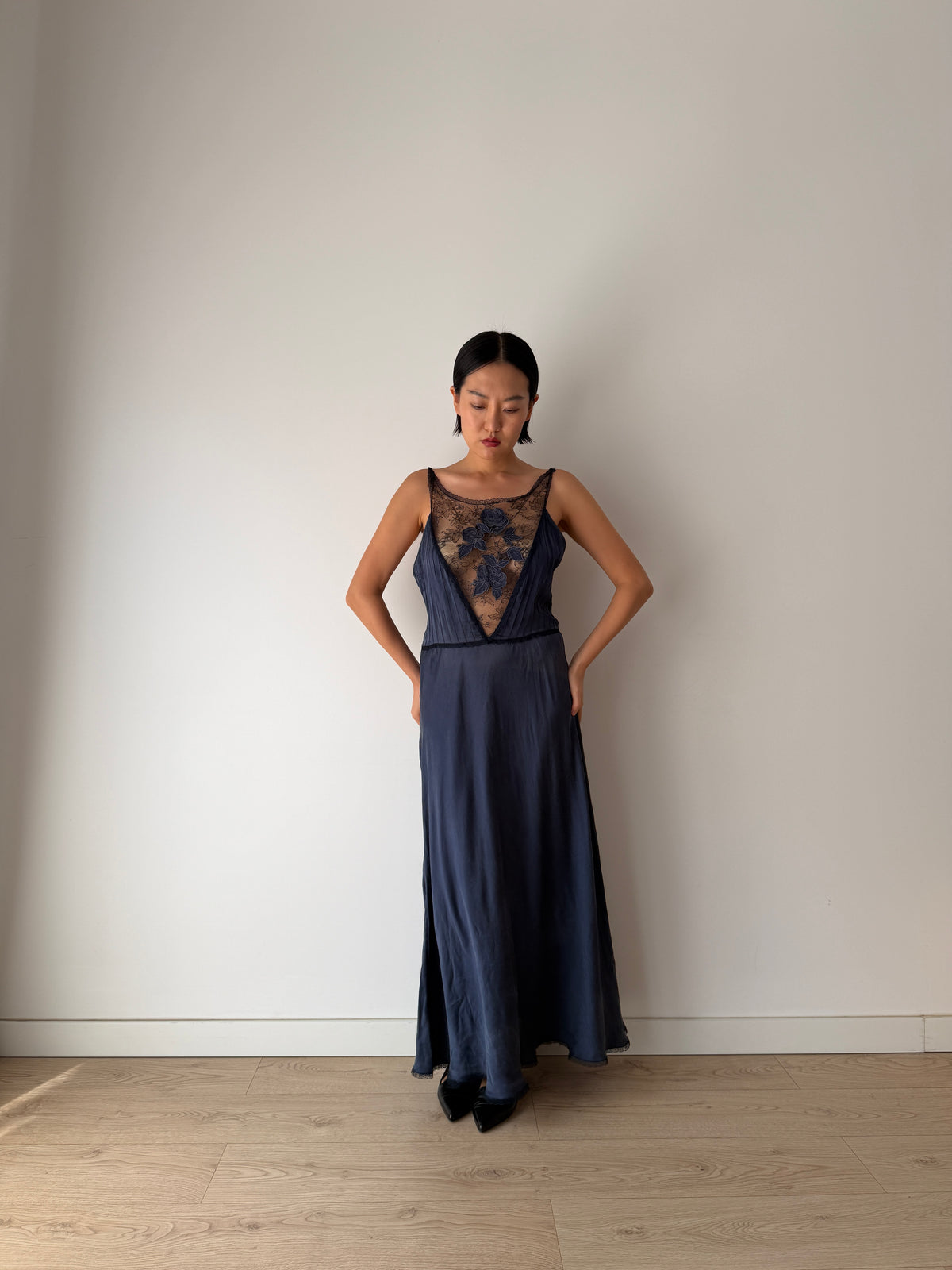 Vintage 90s Chic Y2K dark blue pure silk maxi lace dress