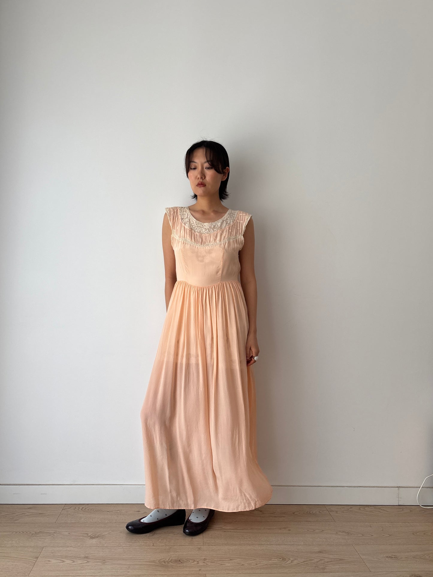 1930s Peach Silk Chiffon French Lace Nightgown