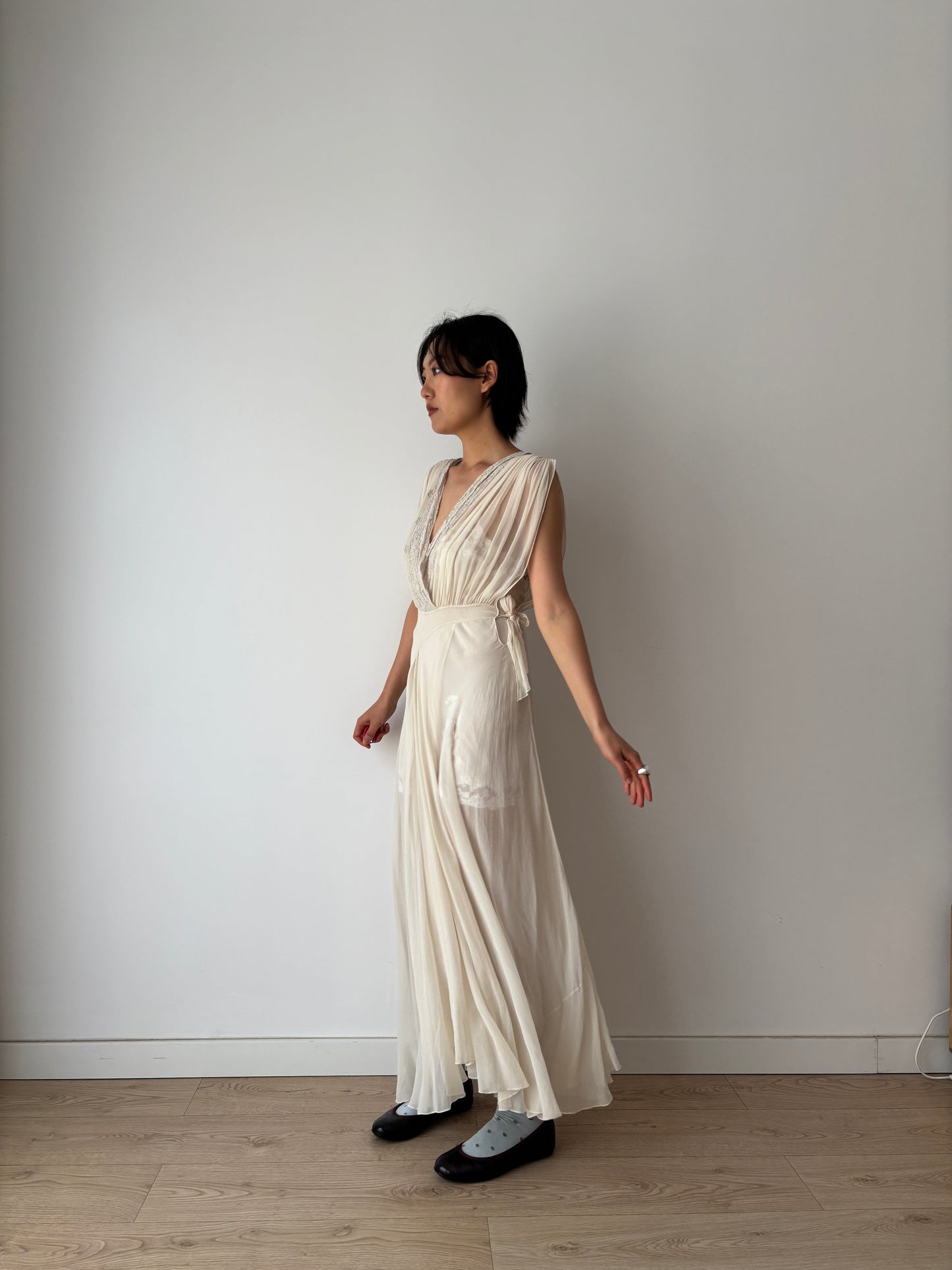 1930s White Silk Chiffon French Lace Bridal Dress, Bias Cut Romantic Slip Gown, Old Hollywood Lingerie