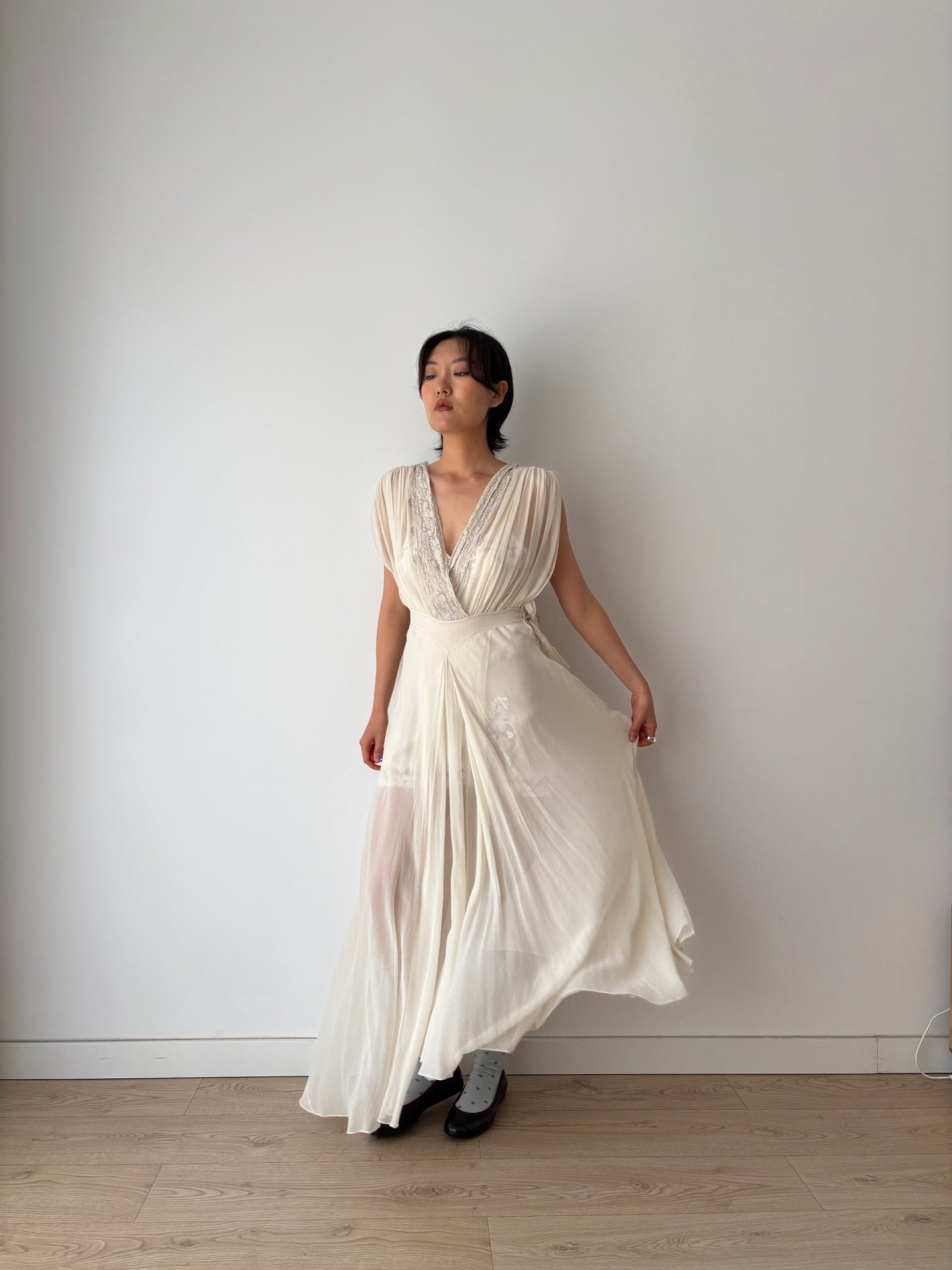 1930s White Silk Chiffon French Lace Bridal Dress, Bias Cut Romantic Slip Gown, Old Hollywood Lingerie