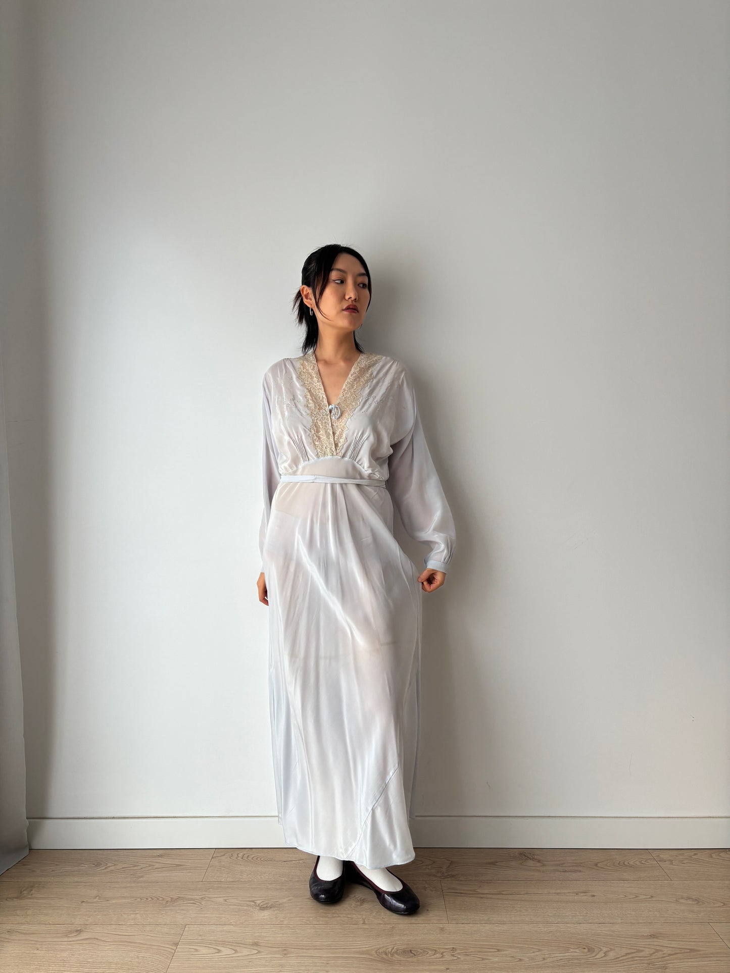 1930s Antique Blue Bias Cut Negligee Embroidery Nightgown