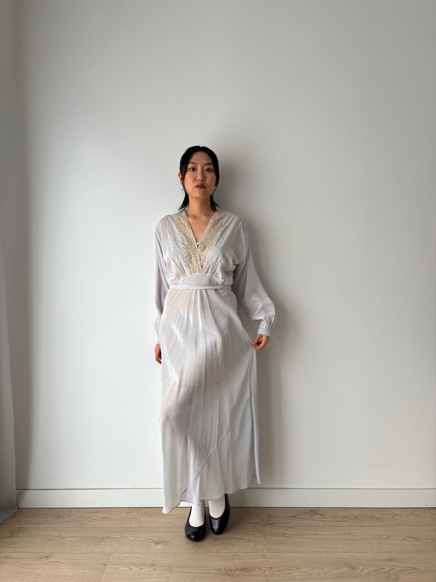 1930s Antique Blue Bias Cut Negligee Embroidery Nightgown