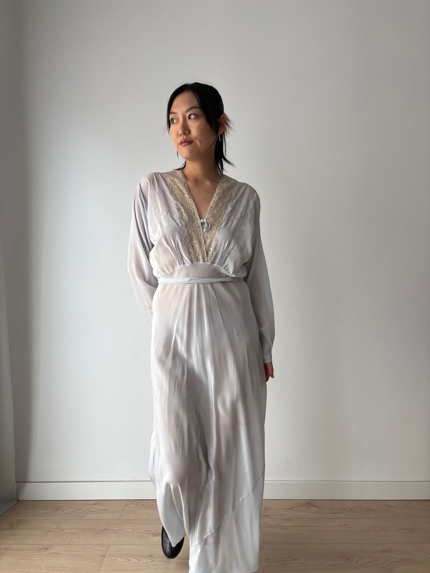 1930s Antique Blue Bias Cut Negligee Embroidery Nightgown