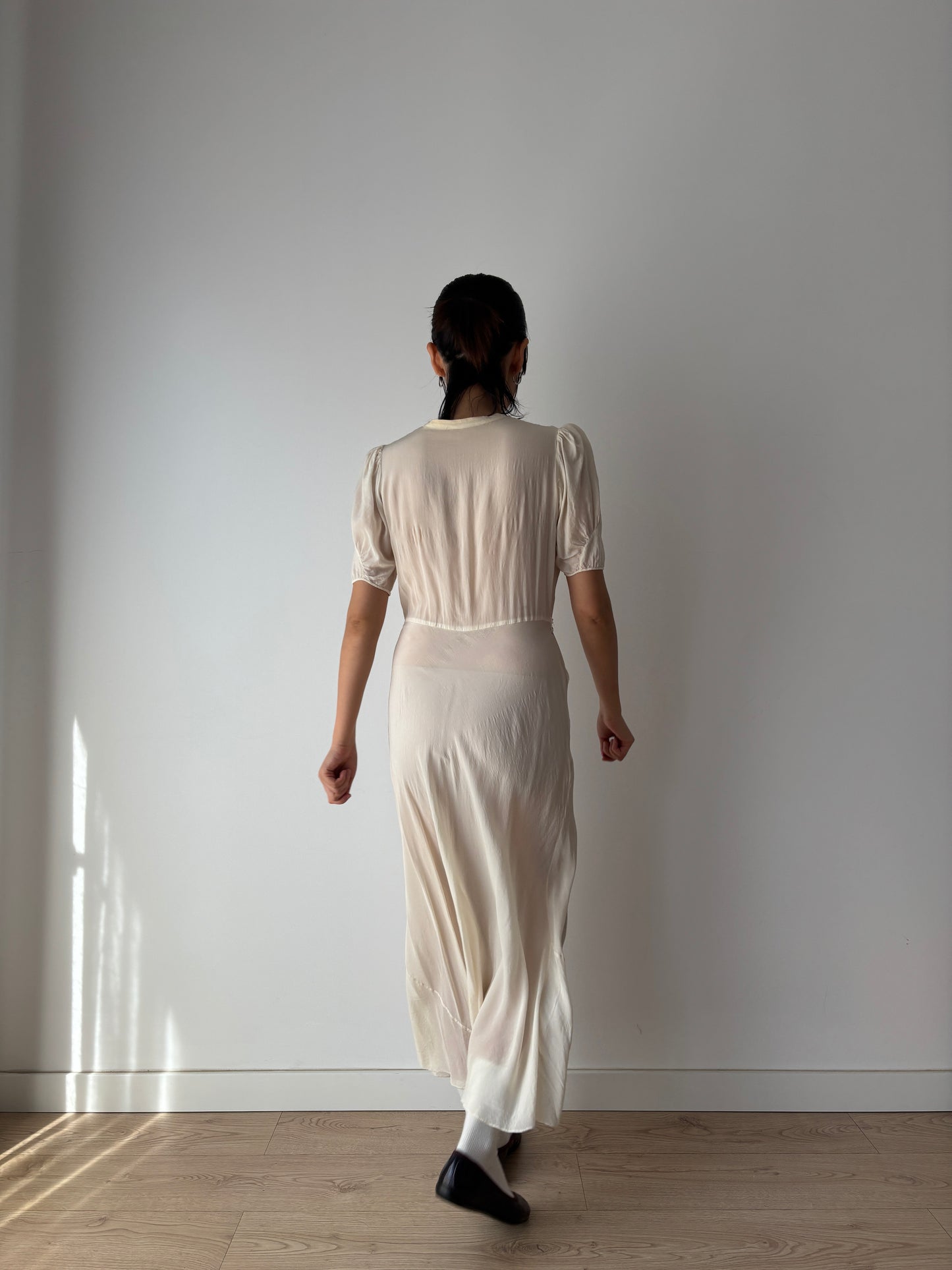 1930s–1940s White Silk Lace Wedding Dress, Vintage Appliqué Bridal Slip Gown