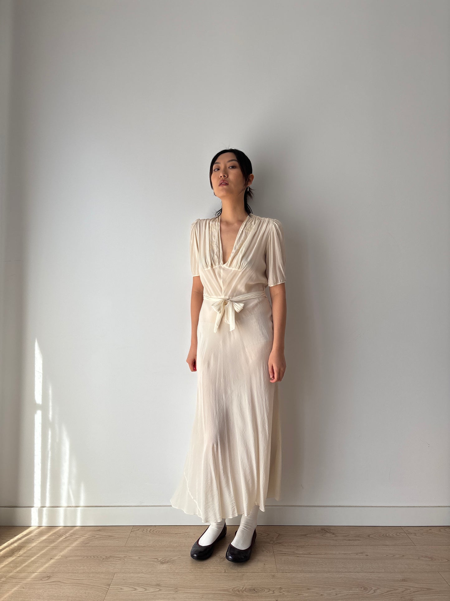 1930s–1940s White Silk Lace Wedding Dress, Vintage Appliqué Bridal Slip Gown