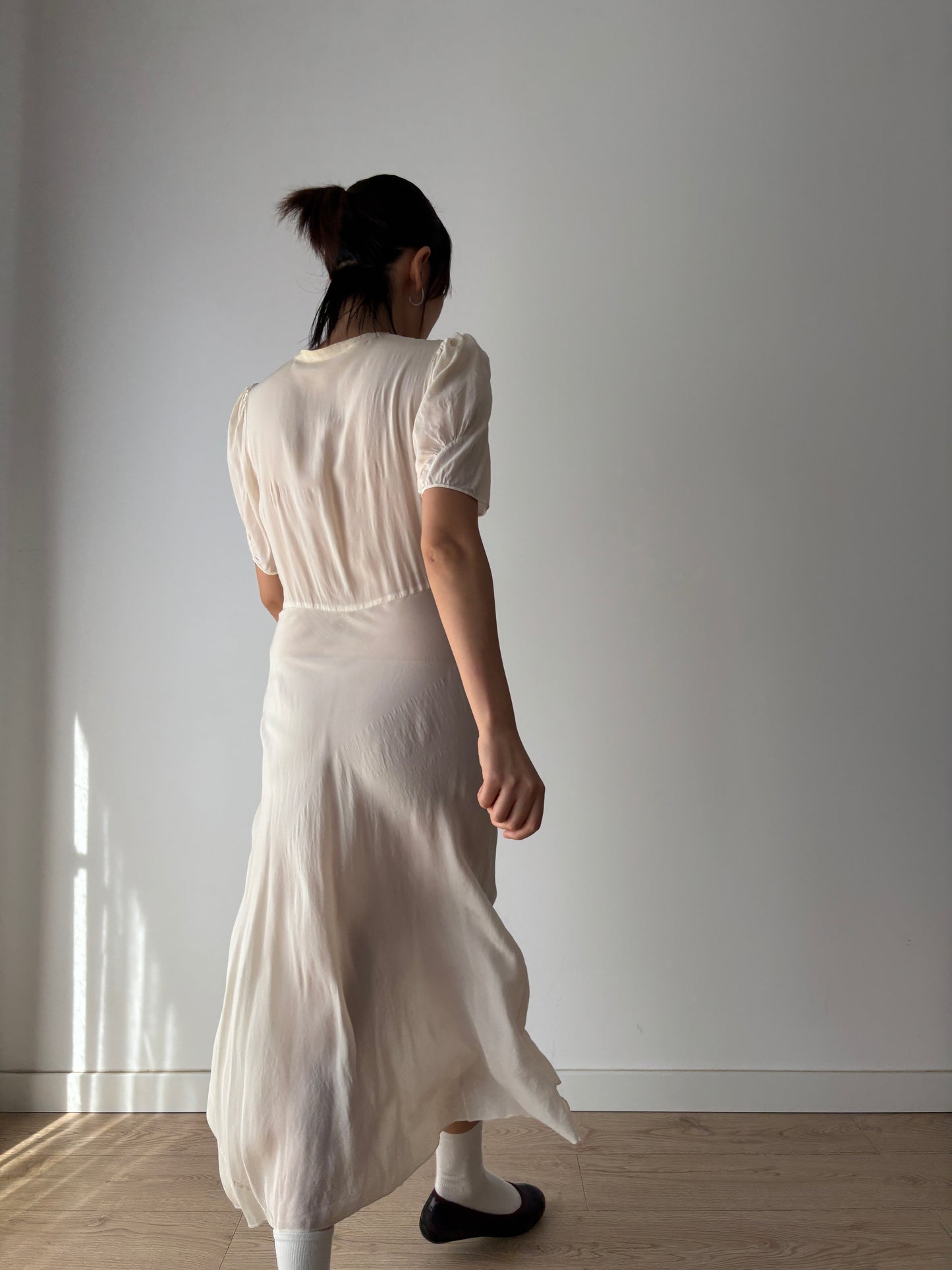 1930s–1940s White Silk Lace Wedding Dress, Vintage Appliqué Bridal Slip Gown