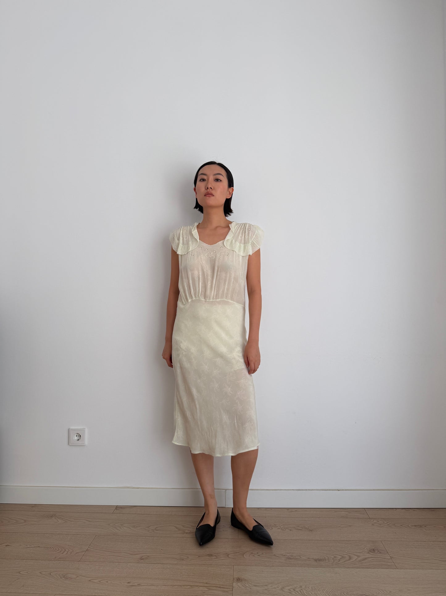 1940s Bow Mint Pale Green Silk Crepe Floral Print Dress, Romantic Ruffled Dress