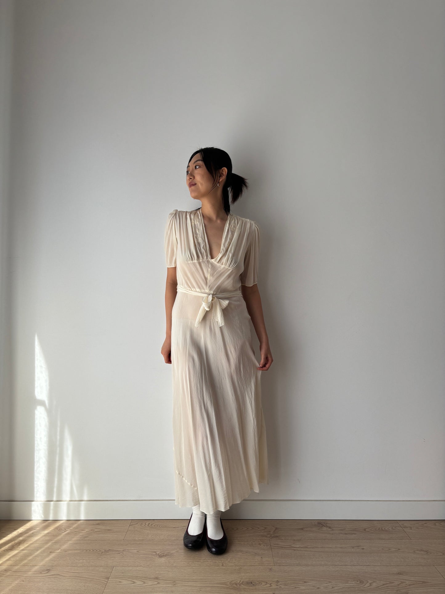 1930s–1940s White Silk Lace Wedding Dress, Vintage Appliqué Bridal Slip Gown