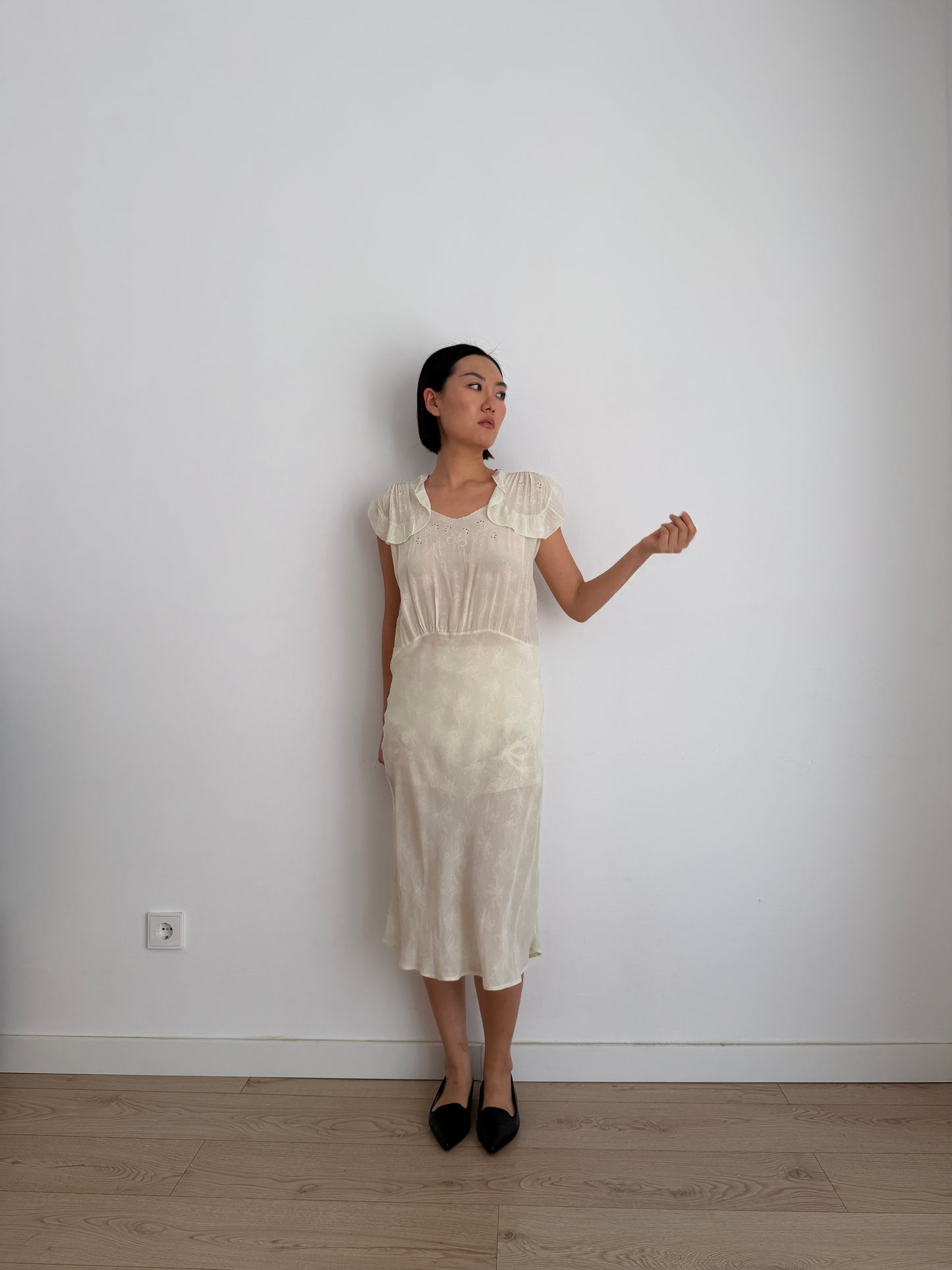 1940s Bow Mint Pale Green Silk Crepe Floral Print Dress, Romantic Ruffled Dress