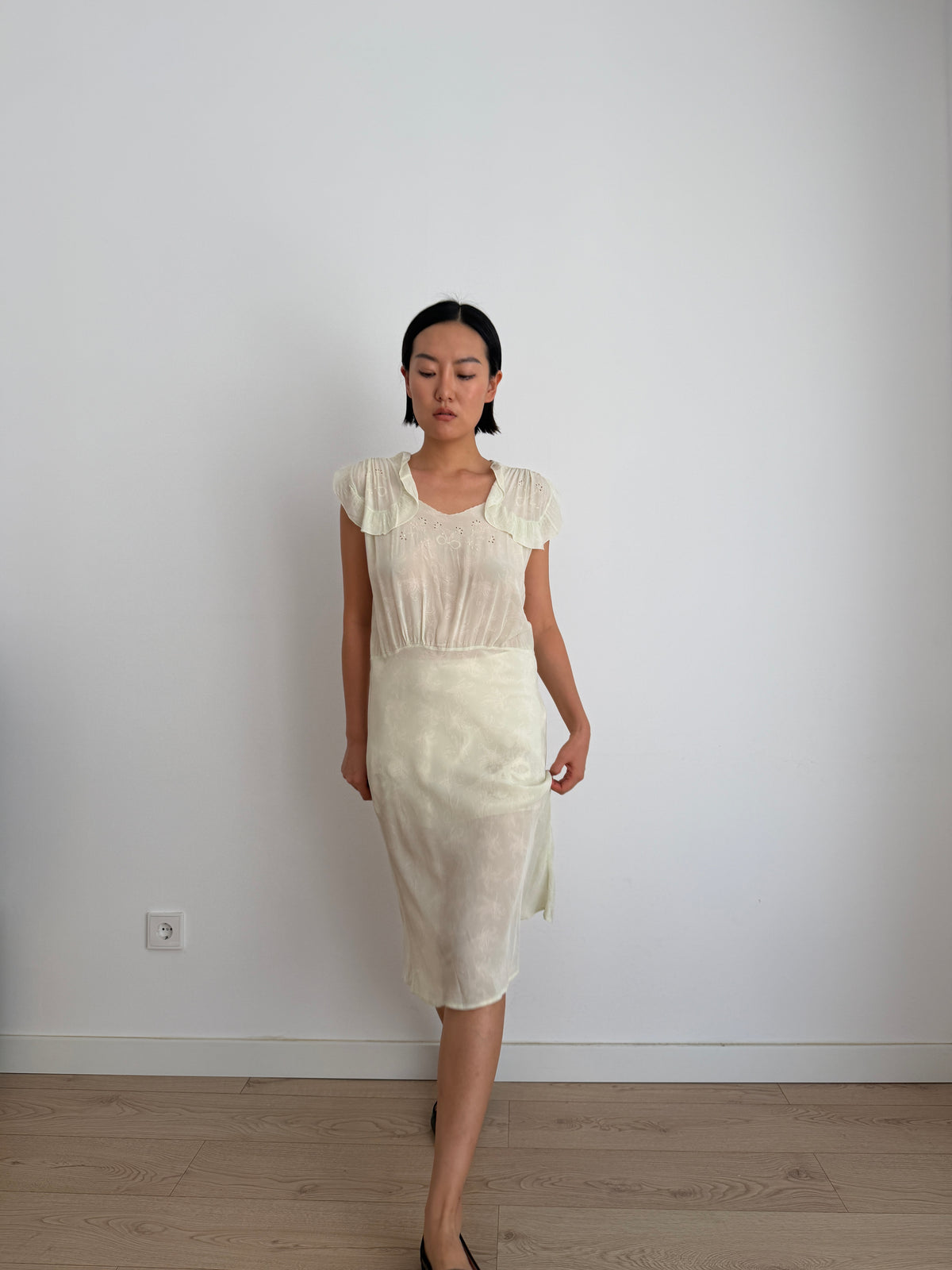1940s Bow Mint Pale Green Silk Crepe Floral Print Dress, Romantic Ruffled Dress