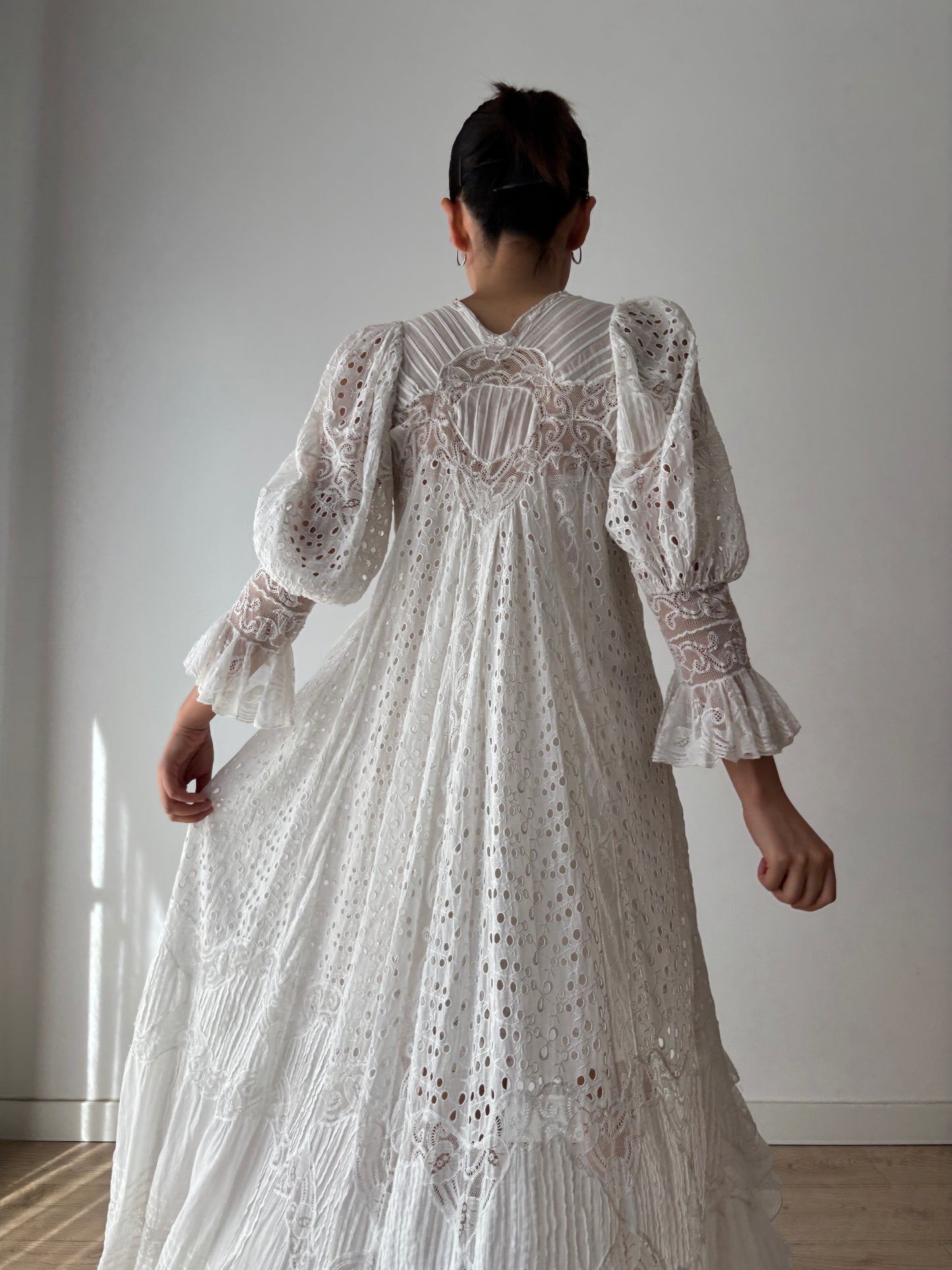 1900s rare Edwardian lace dressing gown boudoir robe