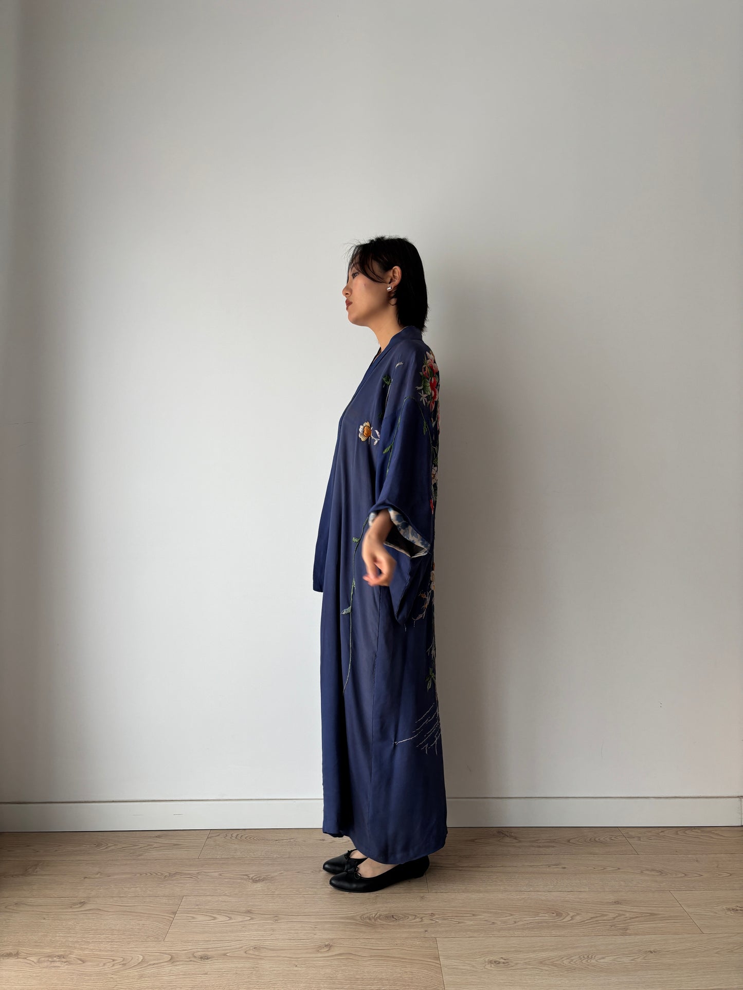 1920s embroidery silk Japanese Kimono, Jazz Age Art Dec Silk Kimono Robe/Jacket