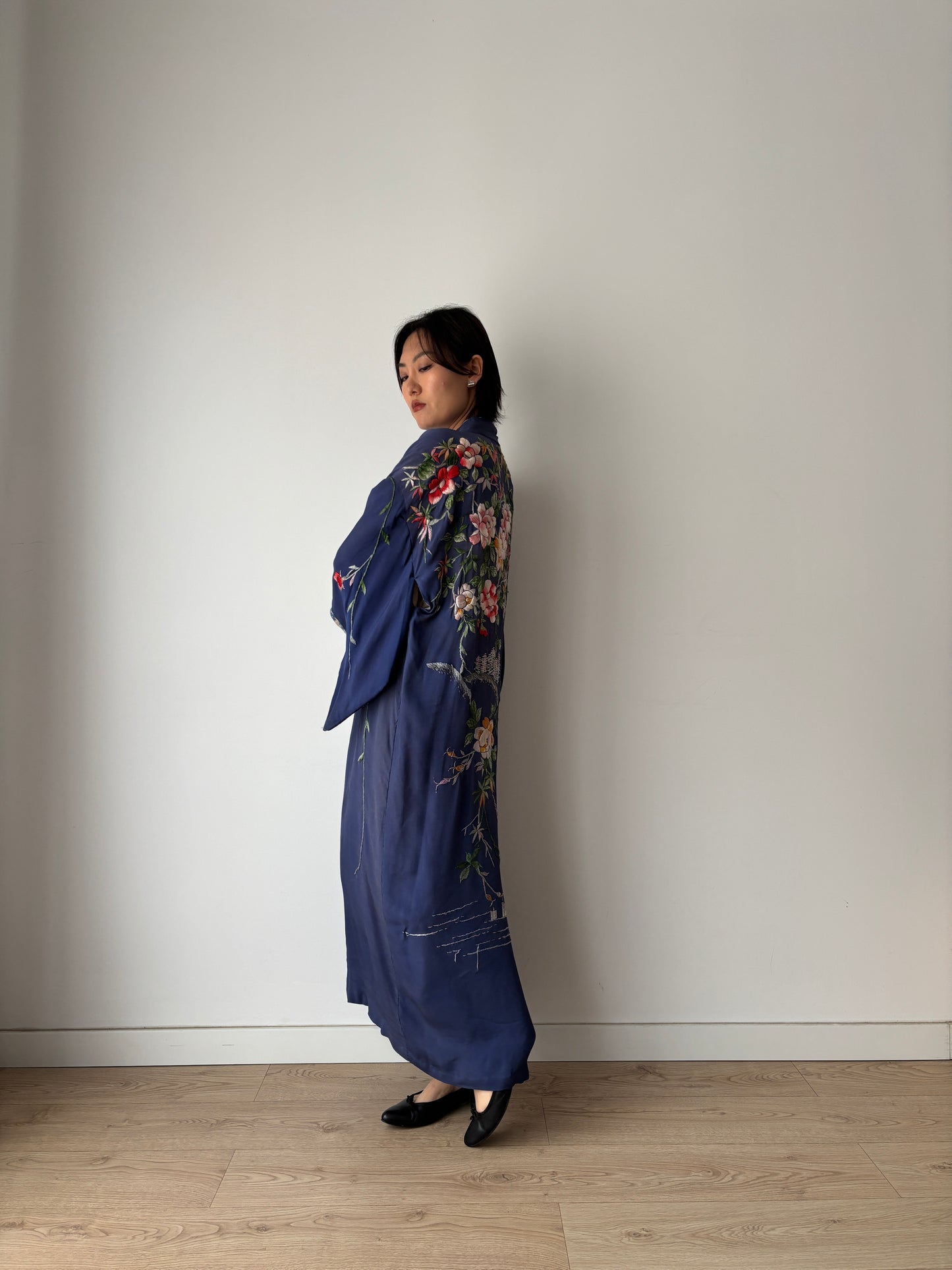 1920s embroidery silk Japanese Kimono, Jazz Age Art Dec Silk Kimono Robe/Jacket