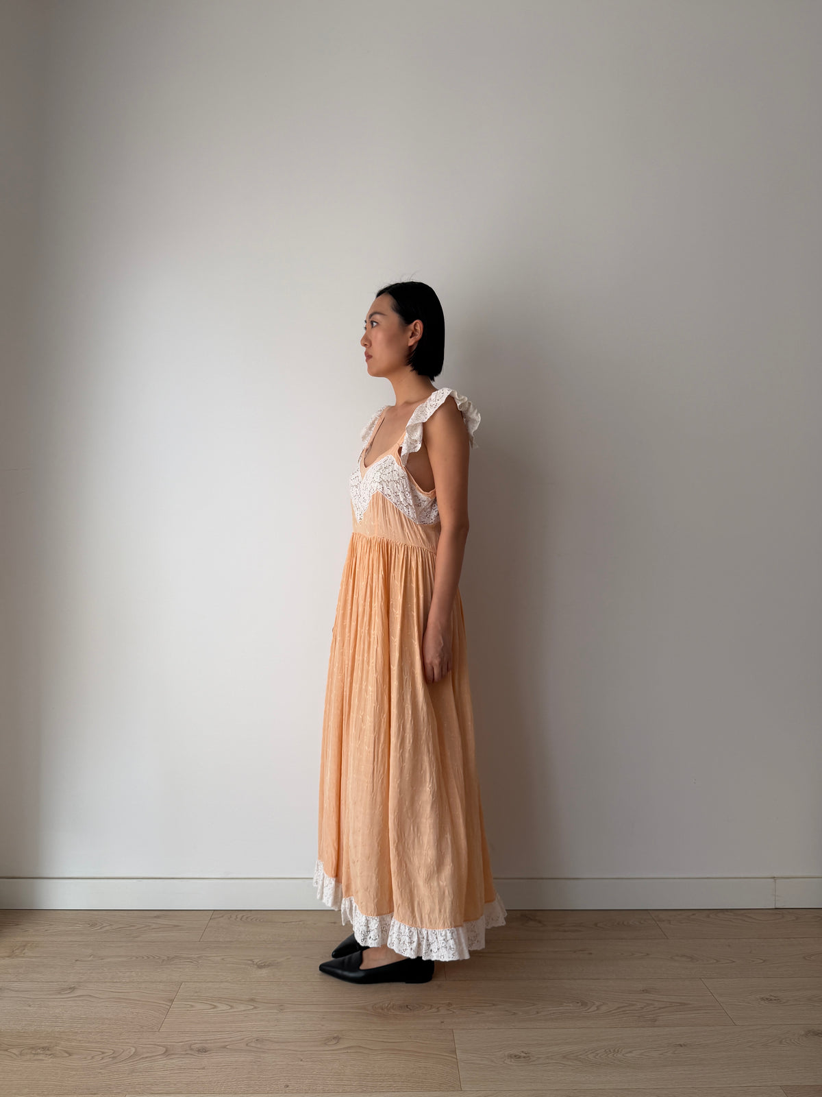 1930s Peach Lace Nightgown, Romantic Heart Lace Bust, Ruffled Straps, Lace Hem Maxi Dress