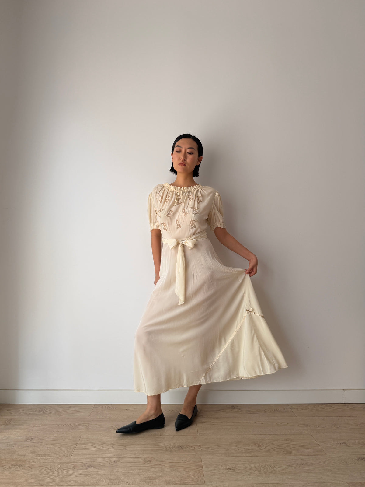 1930s Bridal Ivory Embroidered Gown, Pure Silk Wedding Dress In Puff Sleeve, Wrap Back, Tie Waist