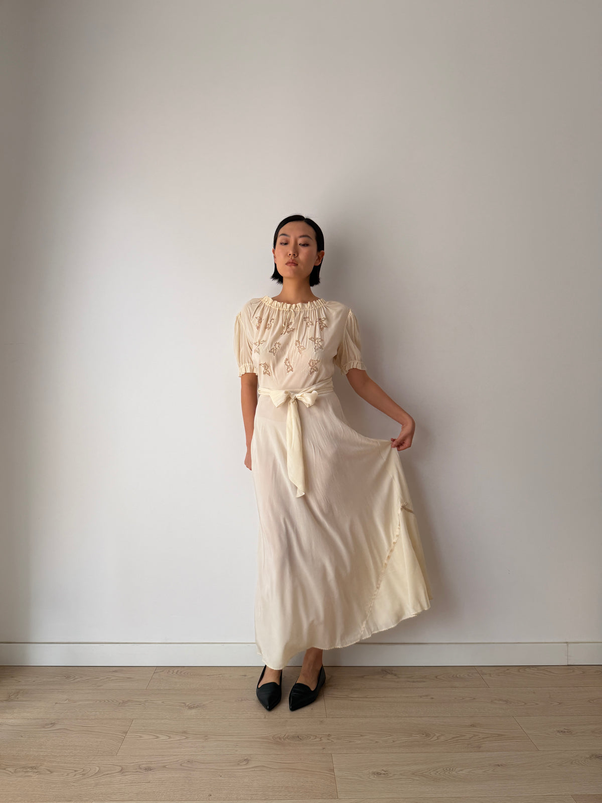 1930s Bridal Ivory Embroidered Gown, Pure Silk Wedding Dress In Puff Sleeve, Wrap Back, Tie Waist