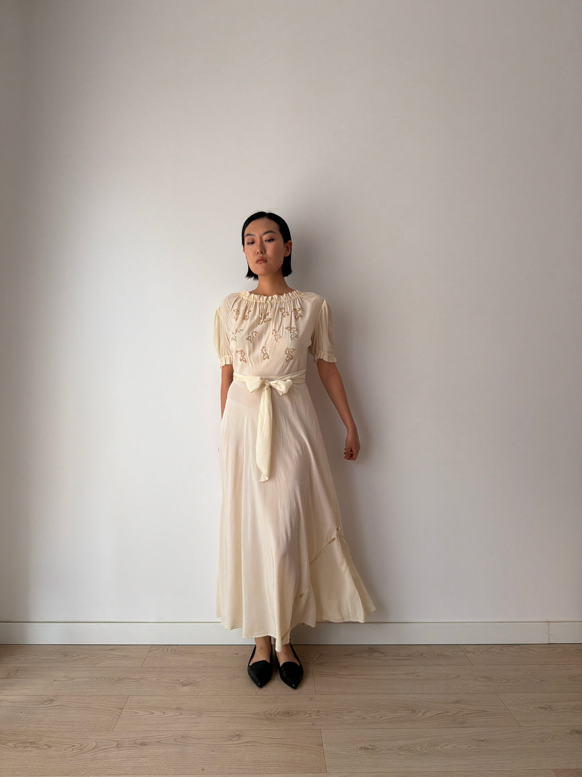 1930s Bridal Ivory Embroidered Gown, Pure Silk Wedding Dress In Puff Sleeve, Wrap Back, Tie Waist