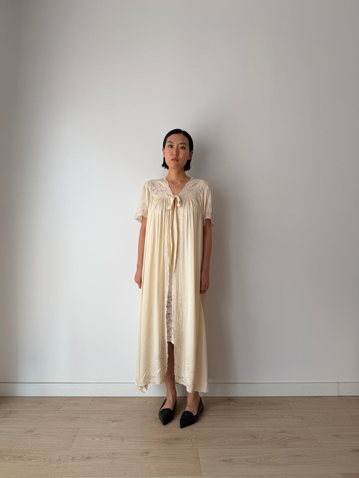 1930s Ivory Silk Peignoir Robe With Bow | French Lace Detail Boudoir Dressing Gown