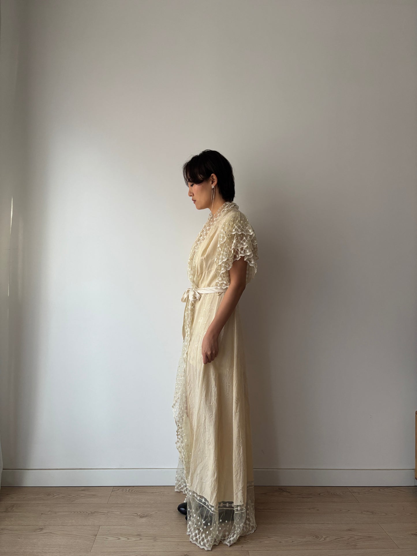 Vintage 1940s Silk Printed Lace Peignoir Robe, Ruffled Antique Dressing Gown